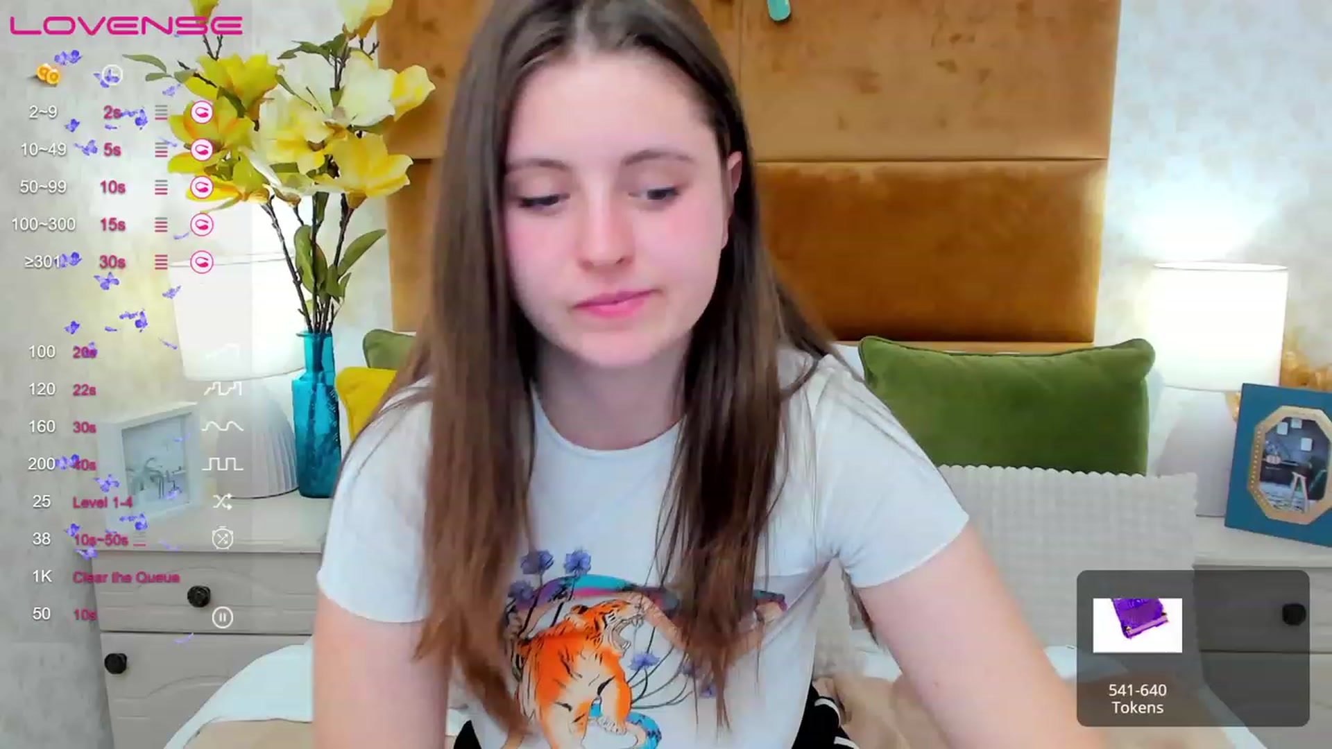 Gallery image thumbnail from ElsaJones's myfreecams stream on, 03/21/2023, 17:43 image 18 of 20