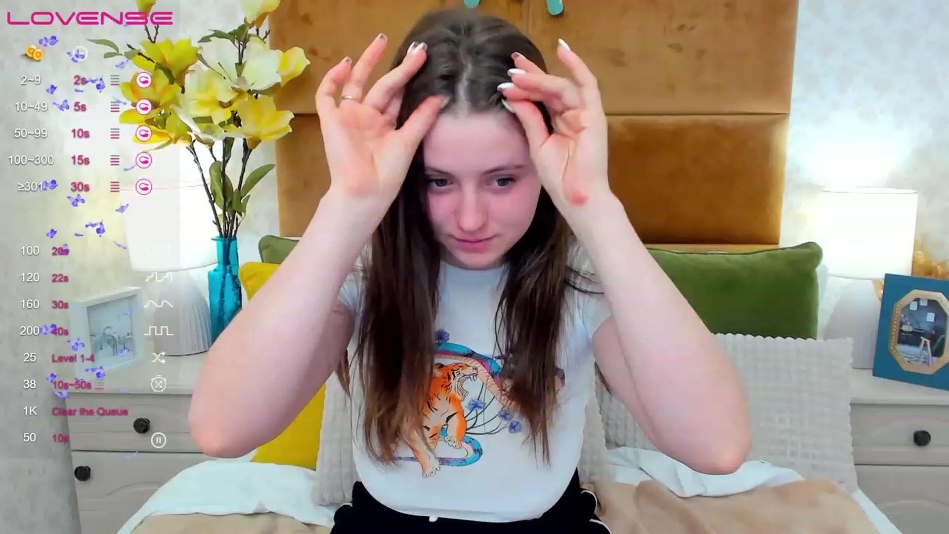 Gallery image thumbnail from ElsaJones's myfreecams stream on, 03/21/2023, 17:43 image 12 of 20
