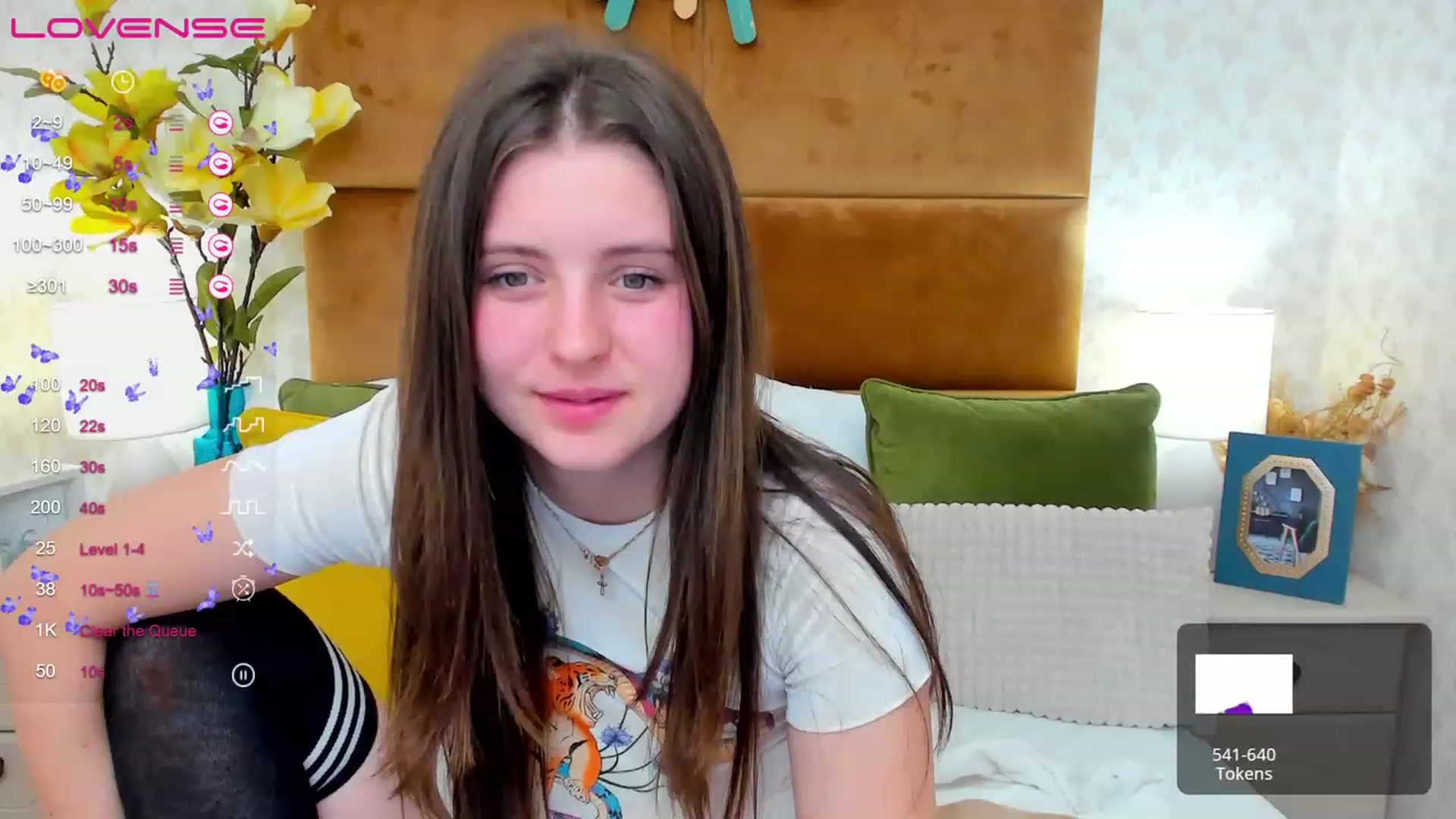 Gallery image thumbnail from ElsaJones's myfreecams stream on, 03/21/2023, 19:09 image 5 of 20