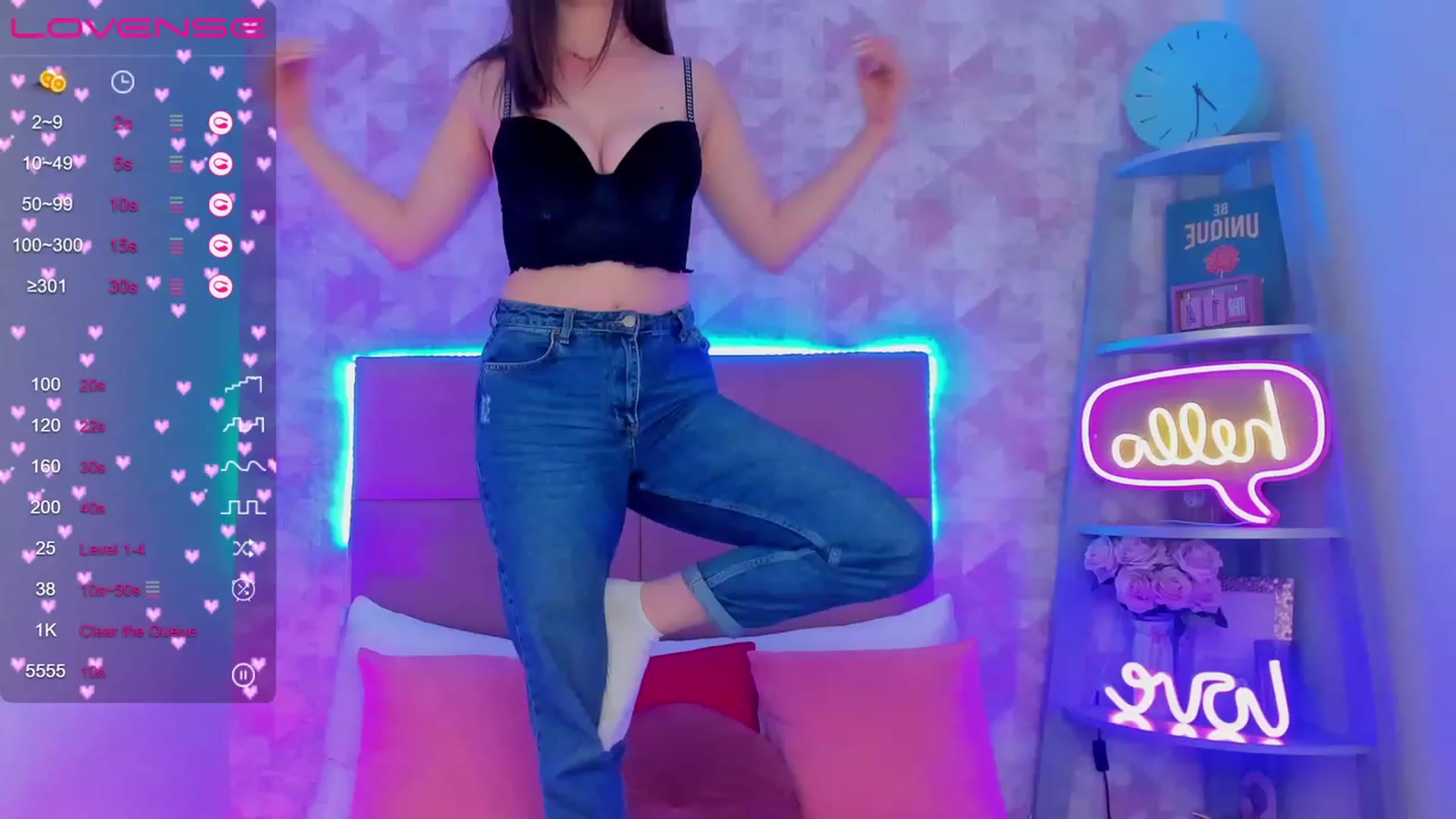 Gallery image thumbnail from ElsaJones's myfreecams stream on, 03/22/2023, 13:03 image 7 of 20