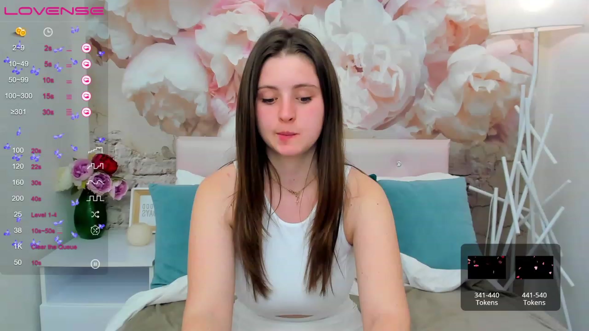 Gallery image thumbnail from ElsaJones's myfreecams stream on, 03/23/2023, 15:18 image 1 of 20