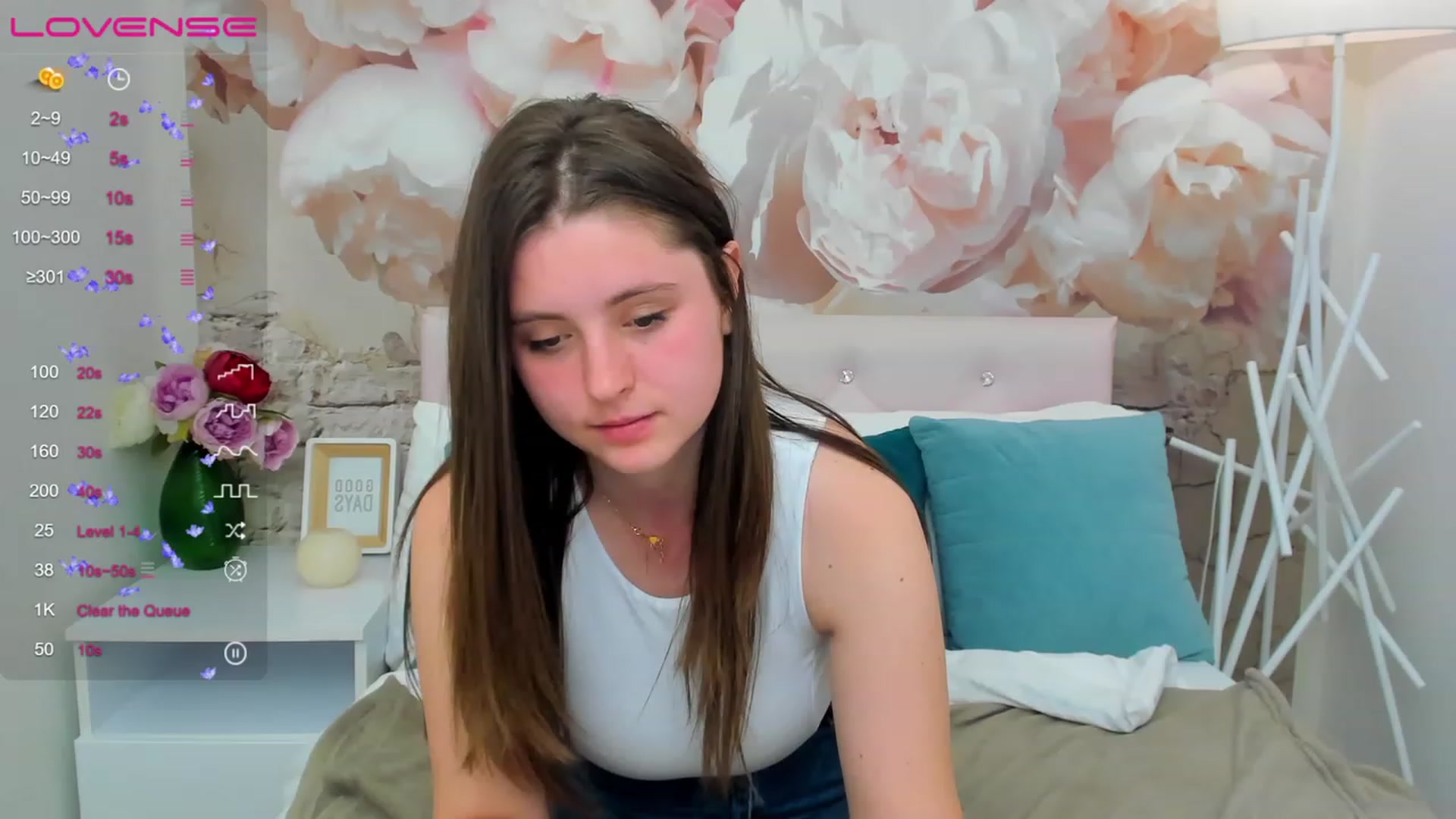 Gallery image thumbnail from ElsaJones's myfreecams stream on, 03/23/2023, 17:24 image 10 of 20