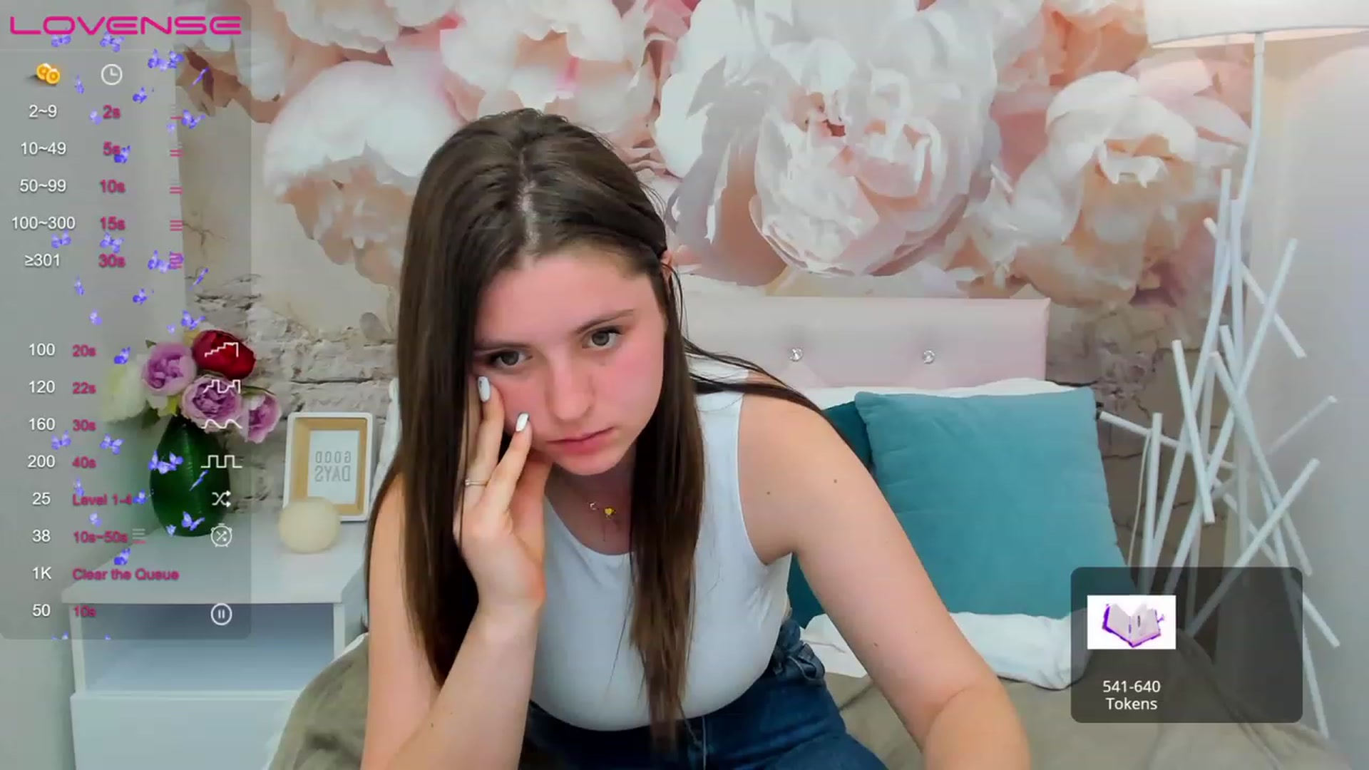 Gallery image thumbnail from ElsaJones's myfreecams stream on, 03/23/2023, 17:24 image 11 of 20