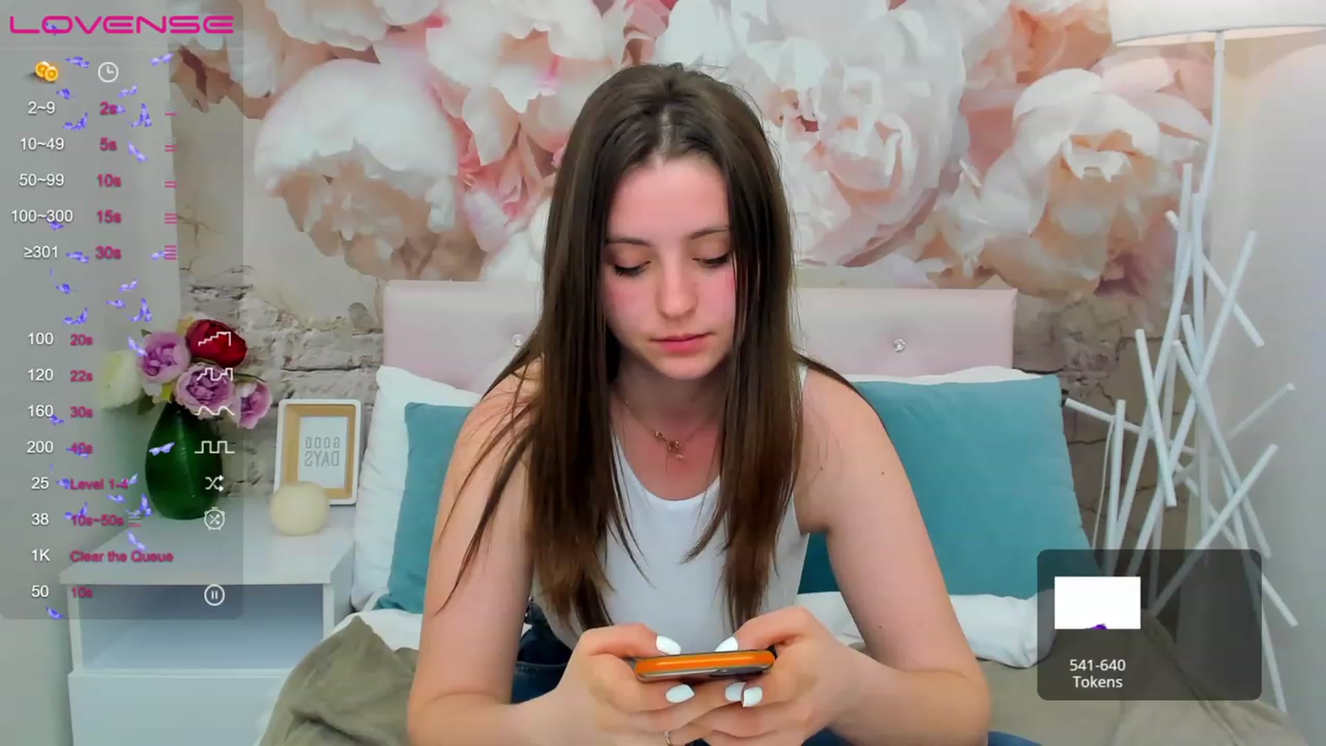 Gallery image thumbnail from ElsaJones's myfreecams stream on, 03/23/2023, 17:24 image 3 of 20