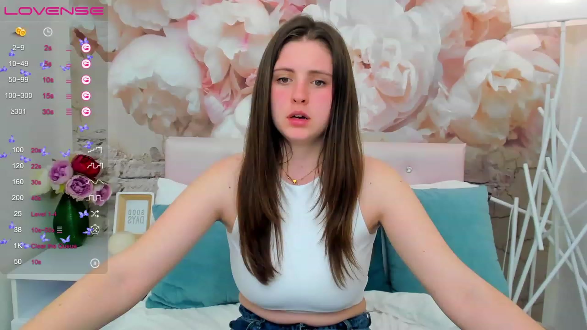 Gallery image thumbnail from ElsaJones's myfreecams stream on, 03/23/2023, 20:02 image 3 of 20