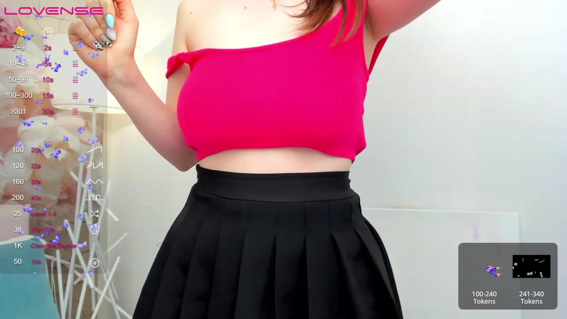 Gallery image thumbnail from ElsaJones's myfreecams stream on, 04/05/2023, 13:59 image 6 of 20