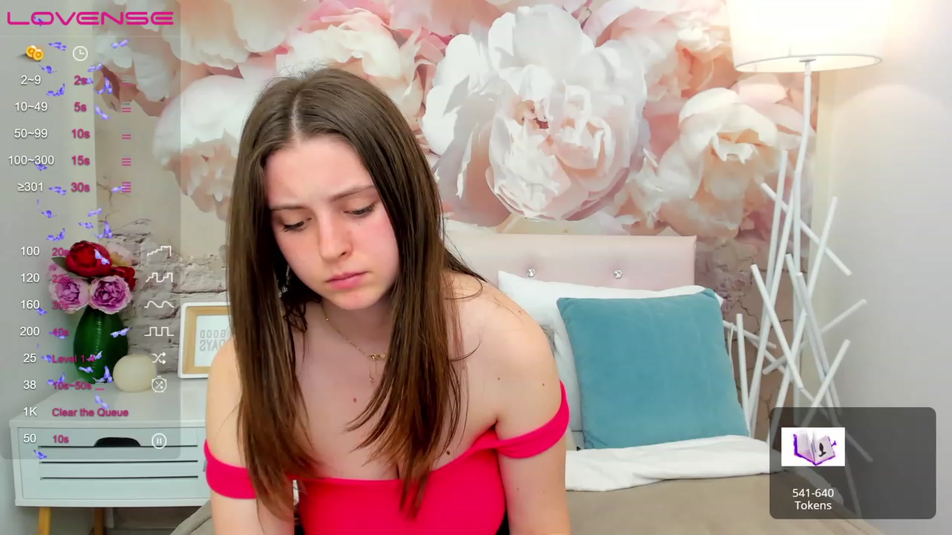 Gallery image thumbnail from ElsaJones's myfreecams stream on, 04/05/2023, 13:59 image 9 of 20