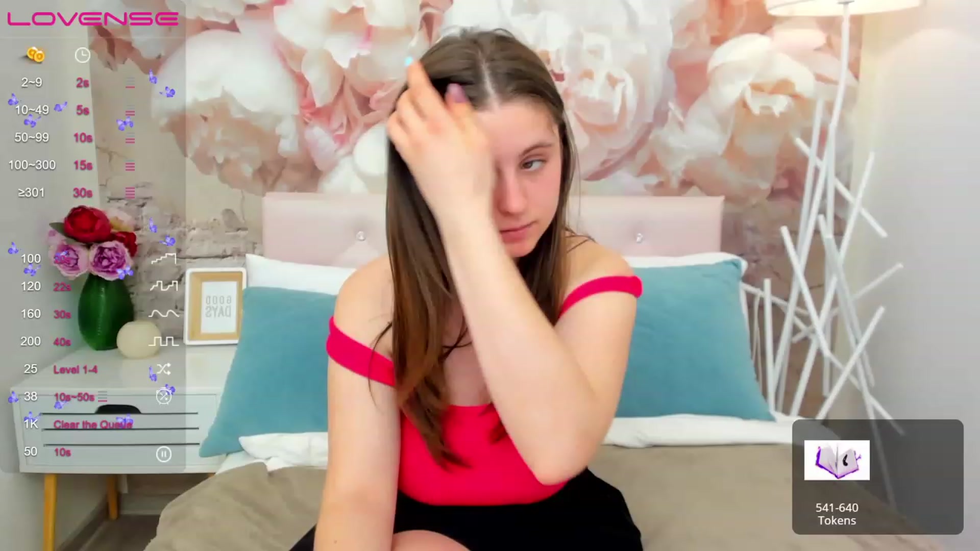 Gallery image thumbnail from ElsaJones's myfreecams stream on, 04/05/2023, 18:49 image 3 of 20