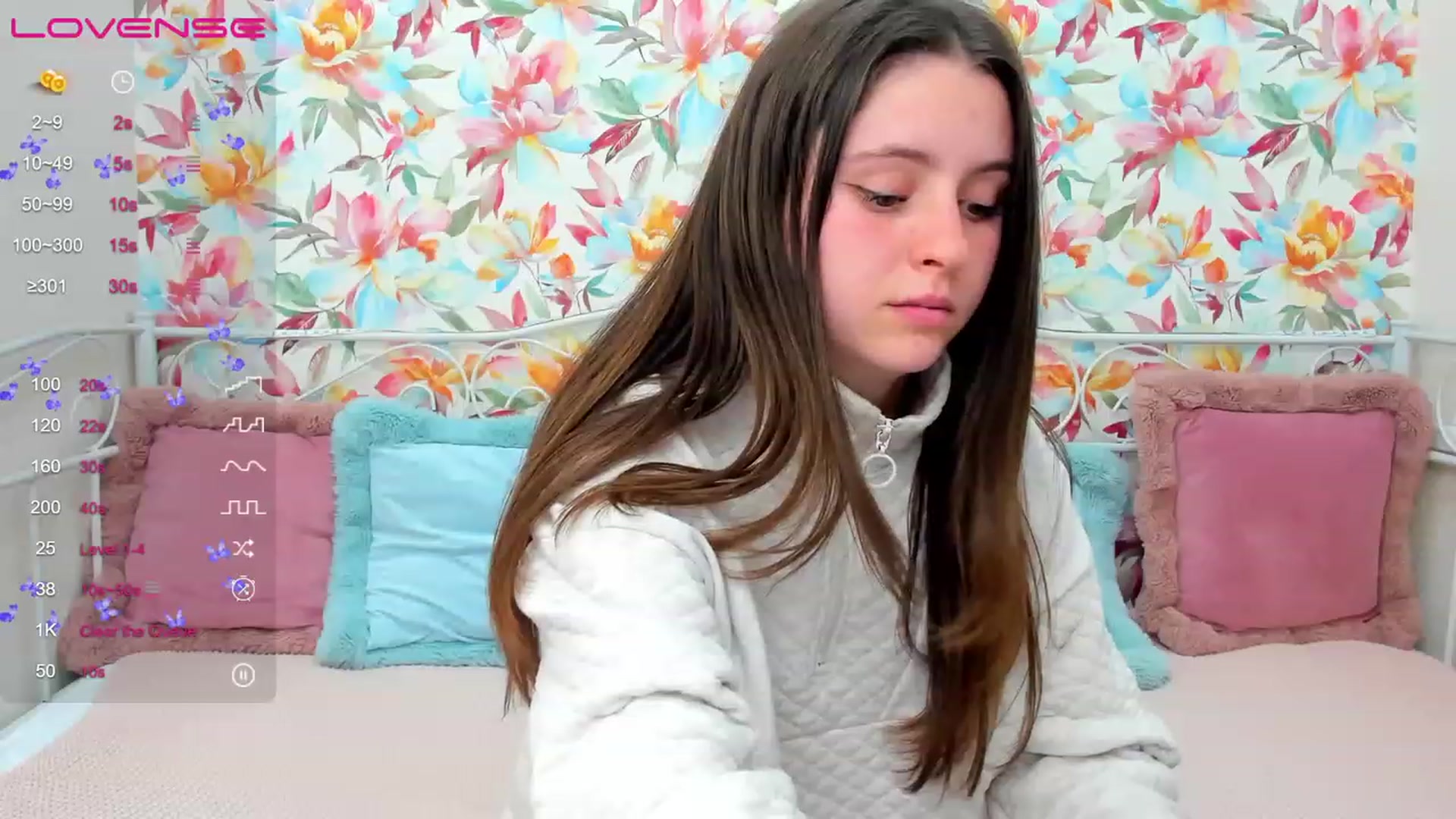 Gallery image thumbnail from ElsaJones's myfreecams stream on, 04/07/2023, 19:02 image 20 of 20