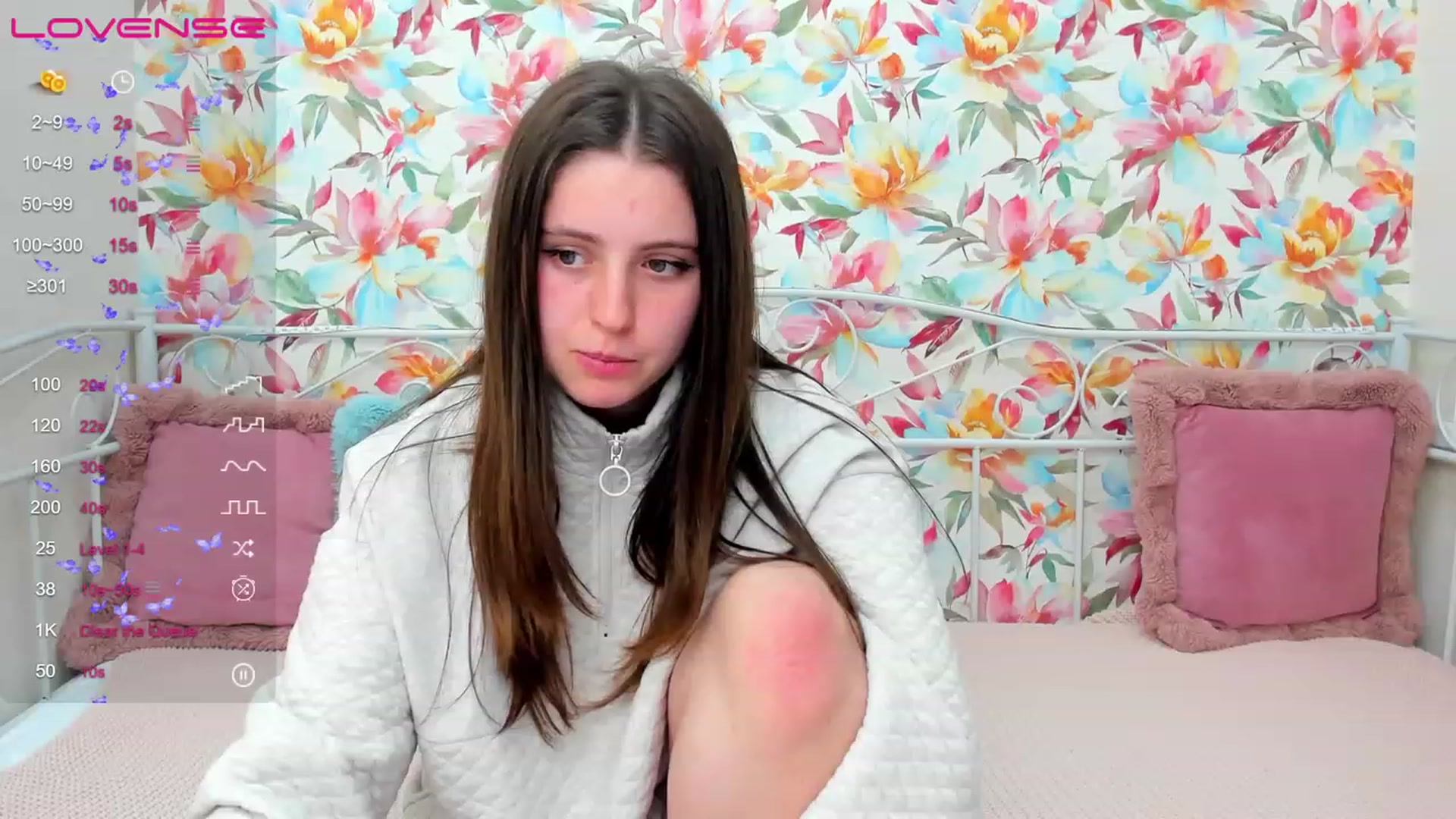 Gallery image thumbnail from ElsaJones's myfreecams stream on, 04/07/2023, 19:02 image 18 of 20