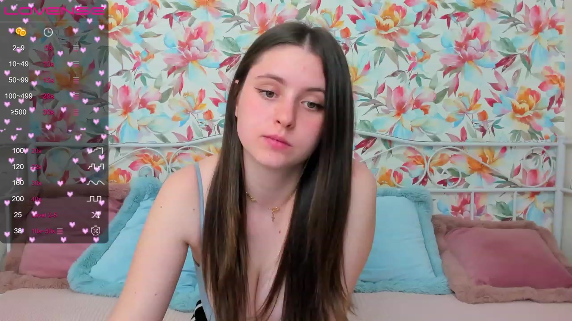Gallery image thumbnail from ElsaJones's myfreecams stream on, 04/08/2023, 16:54 image 12 of 20