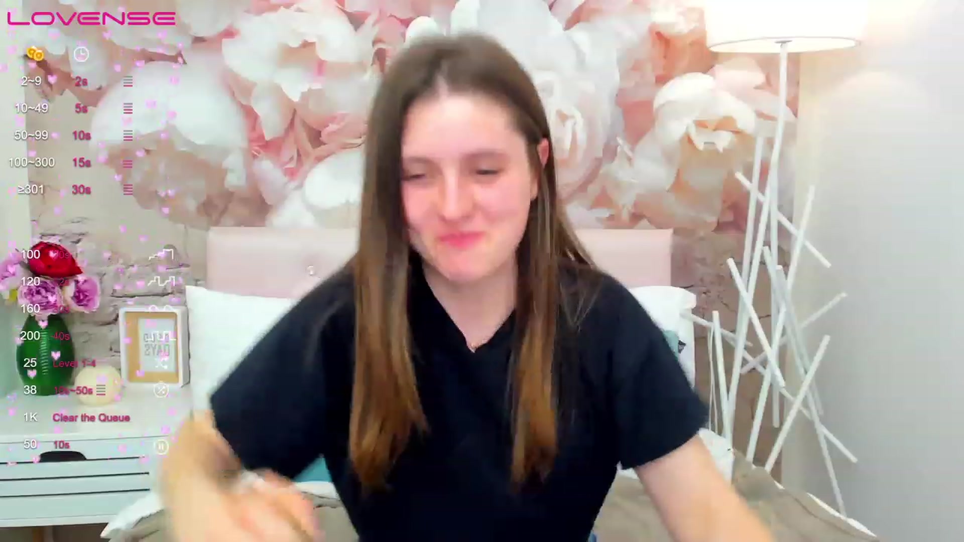 Gallery image thumbnail from ElsaJones's myfreecams stream on, 04/09/2023, 19:01 image 3 of 20