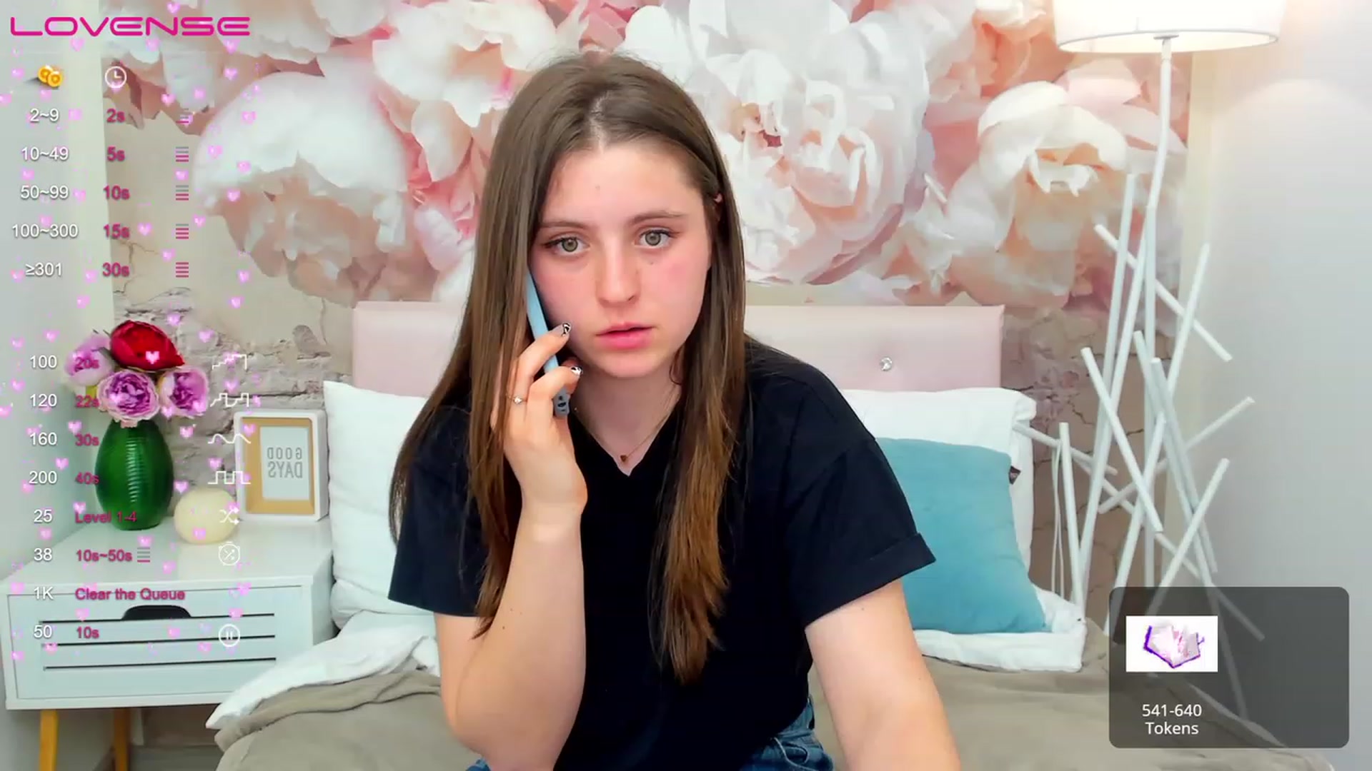 Gallery image thumbnail from ElsaJones's myfreecams stream on, 04/09/2023, 19:01 image 16 of 20