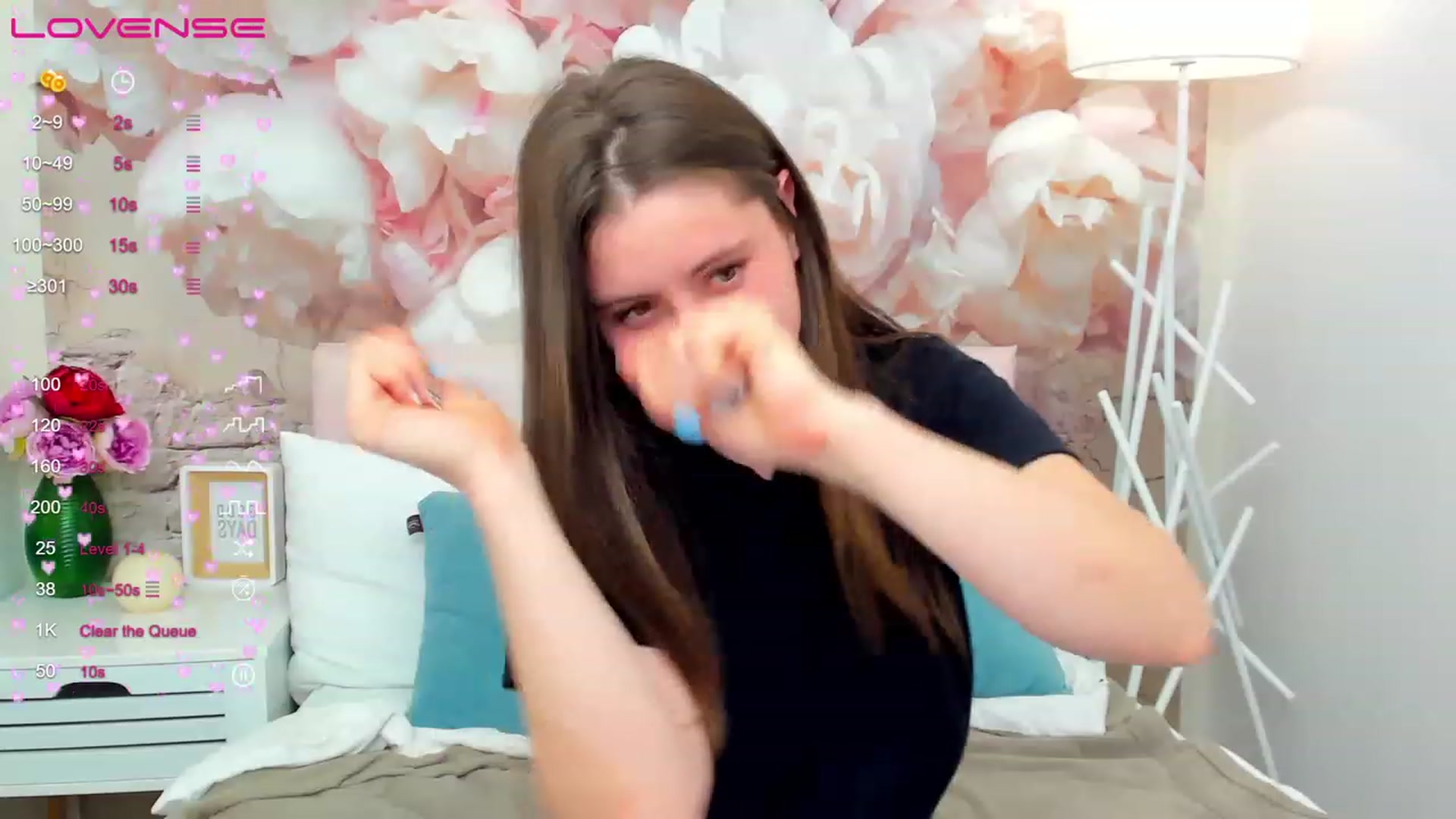 Gallery image thumbnail from ElsaJones's myfreecams stream on, 04/09/2023, 19:01 image 8 of 20