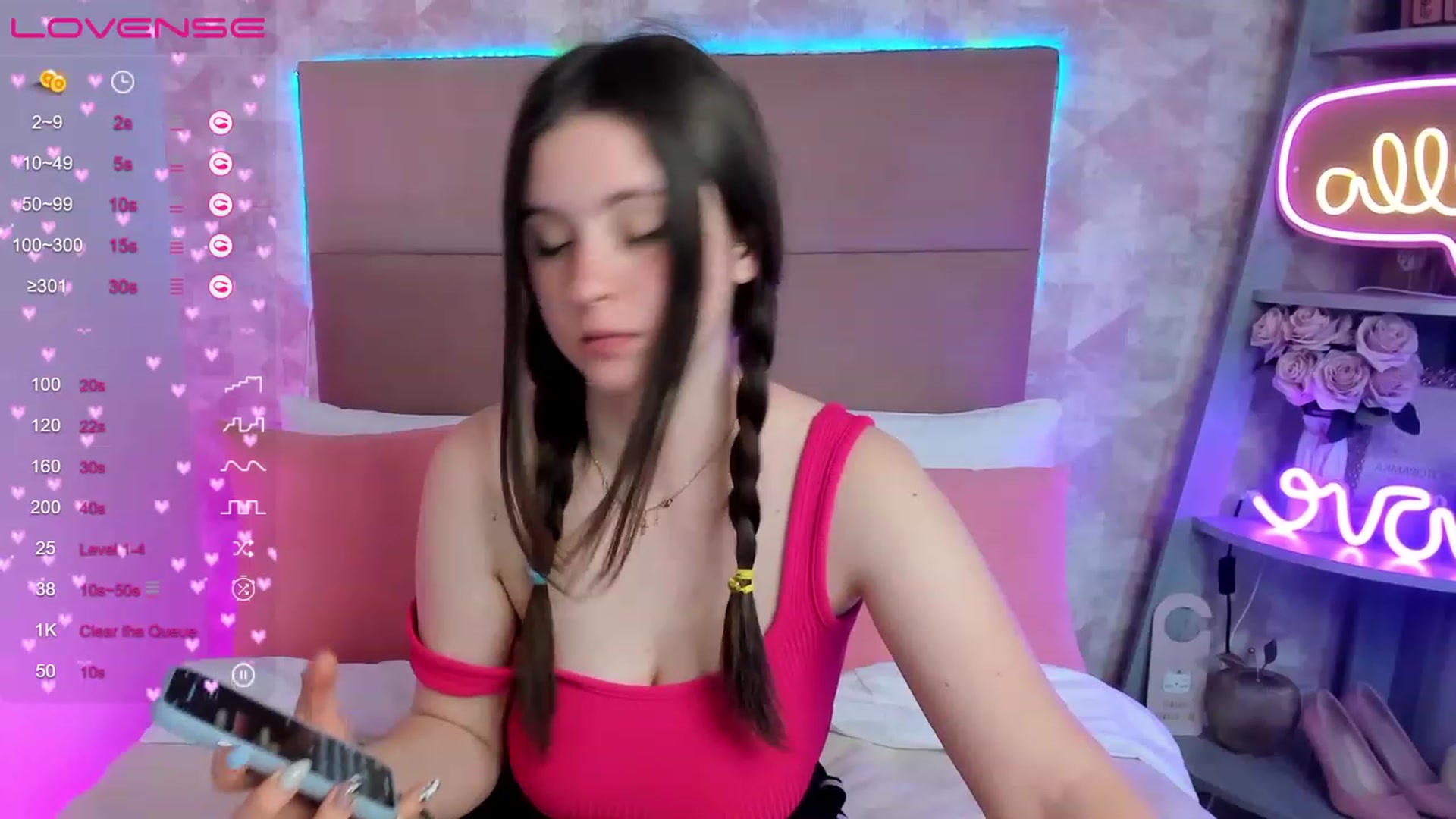 Gallery image thumbnail from ElsaJones's myfreecams stream on, 04/15/2023, 19:03 image 12 of 20