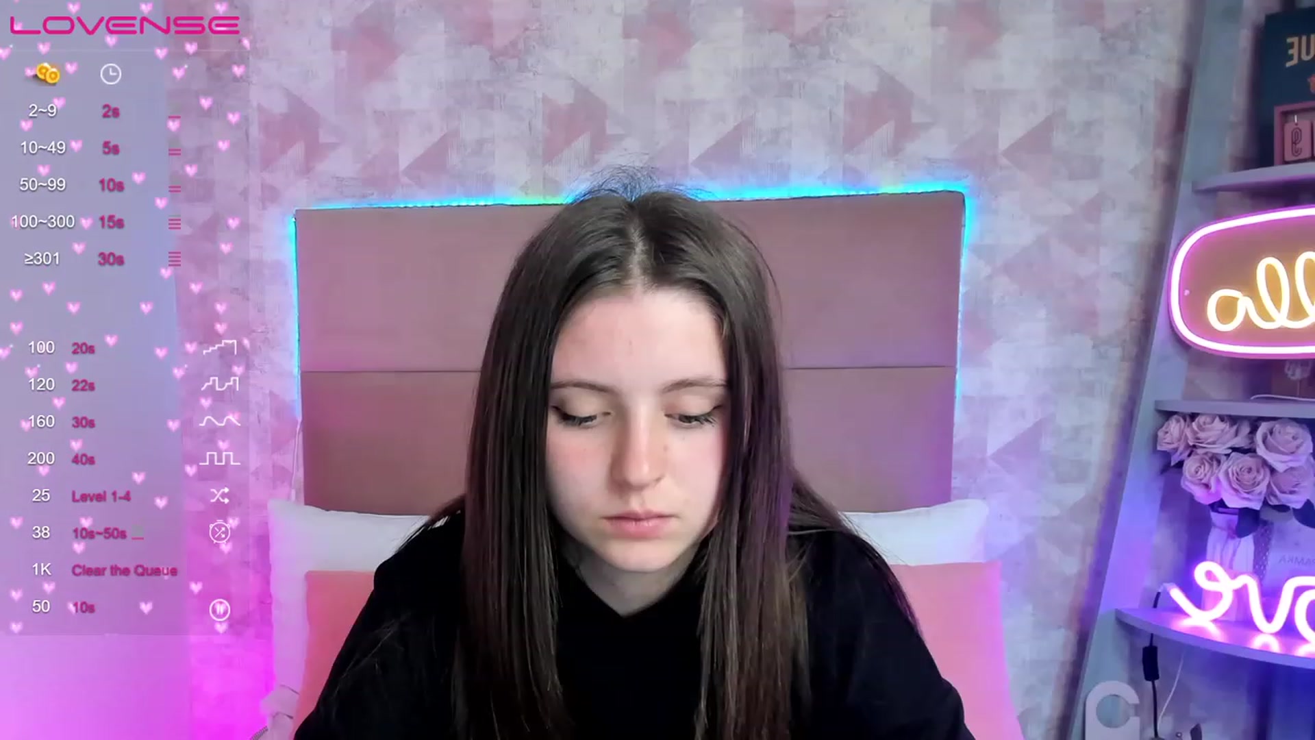 Gallery image thumbnail from ElsaJones's myfreecams stream on, 04/15/2023, 19:03 image 19 of 20