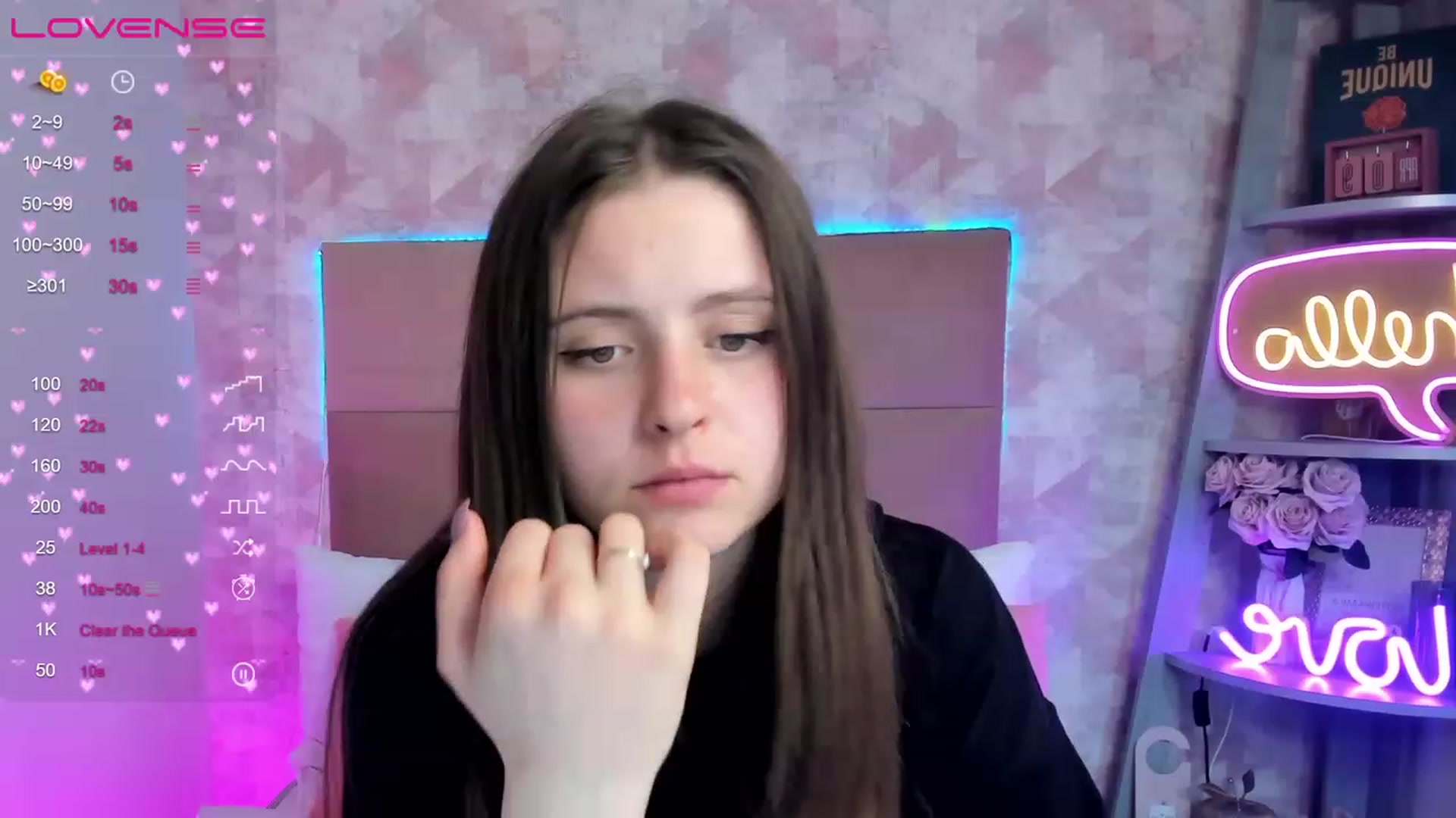 Gallery image thumbnail from ElsaJones's myfreecams stream on, 04/15/2023, 19:03 image 20 of 20