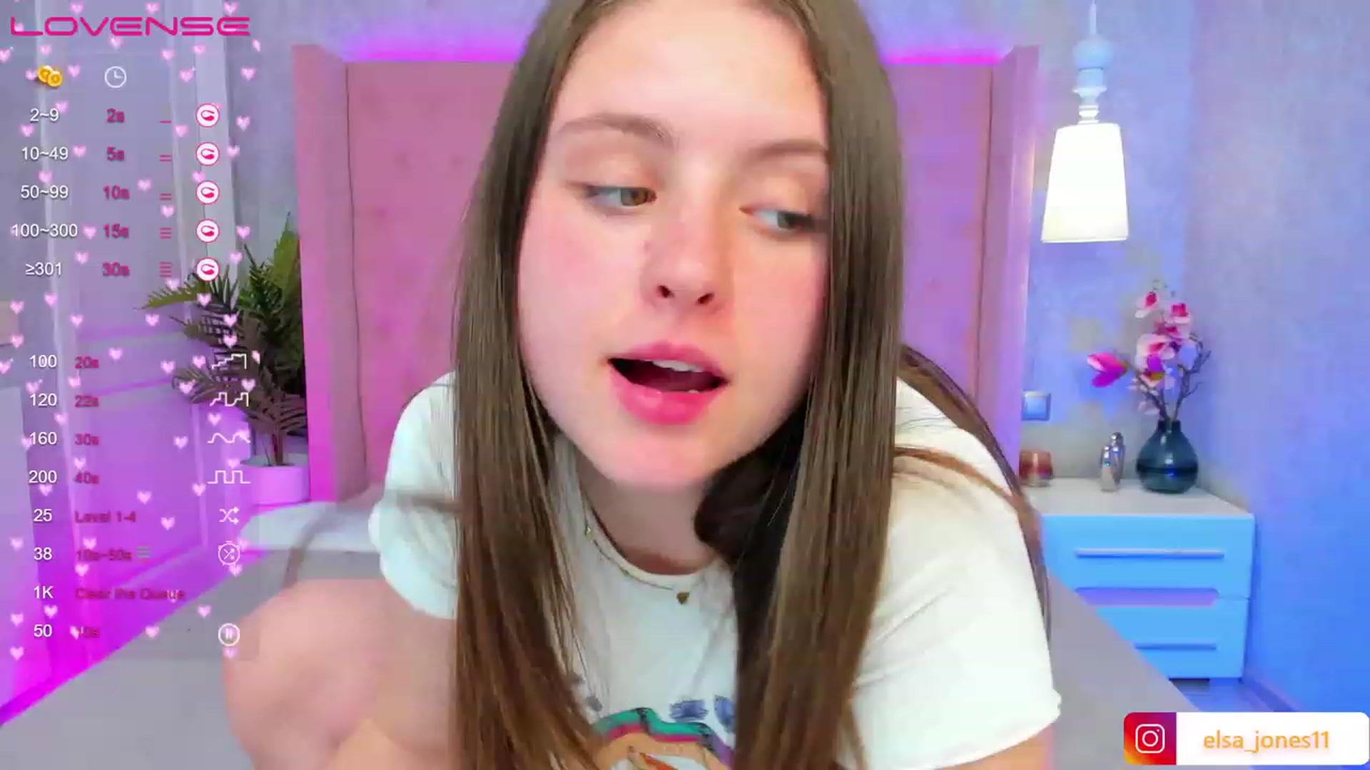 Gallery image thumbnail from ElsaJones's myfreecams stream on, 04/18/2023, 18:06 image 20 of 20