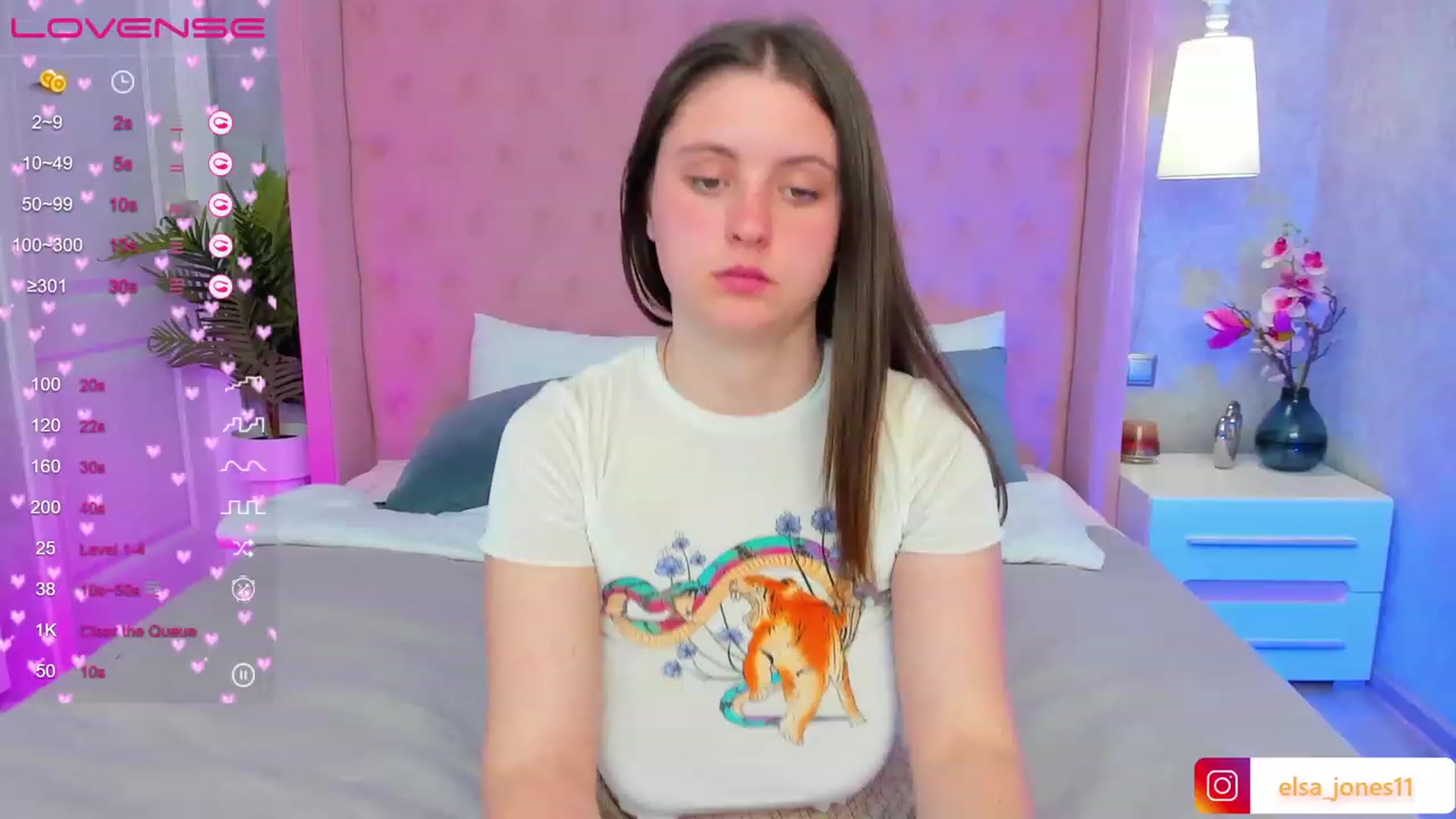 Gallery image thumbnail from ElsaJones's myfreecams stream on, 04/18/2023, 19:00 image 9 of 20