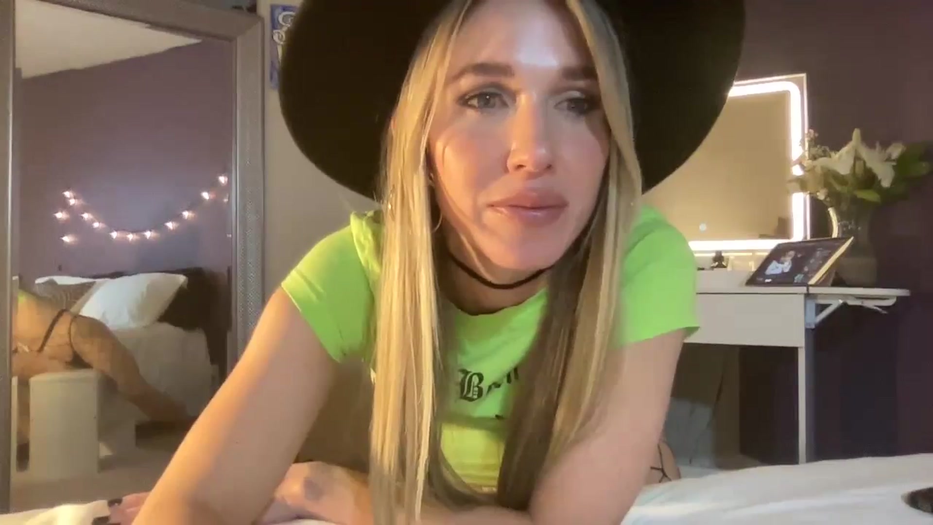 Gallery image thumbnail from ElsaLust's myfreecams stream on, 02/24/2024, 07:54 image 2 of 20