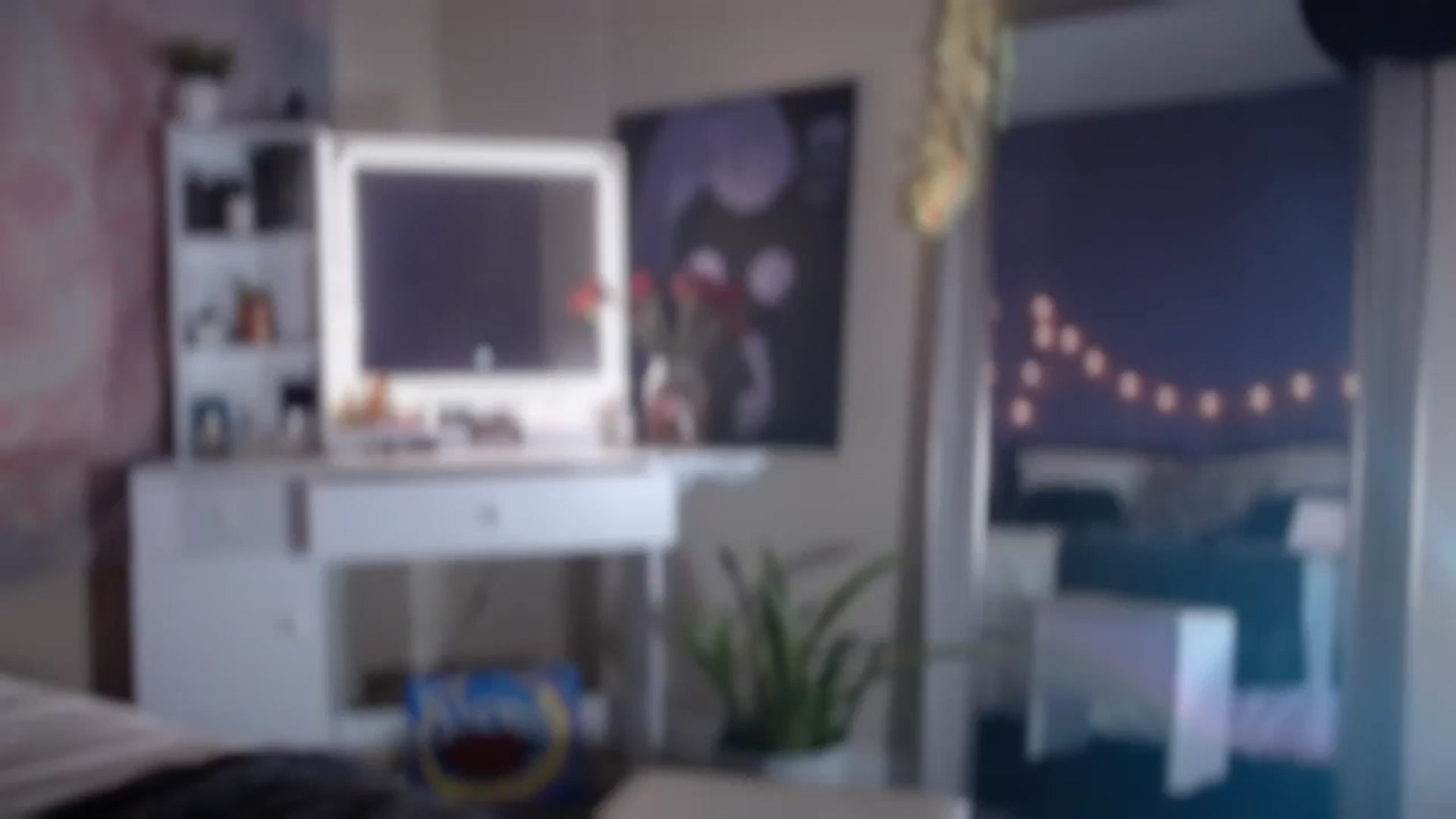 Gallery image thumbnail from ElsaLust's myfreecams stream on, 09/18/2024, 08:18 image 15 of 20