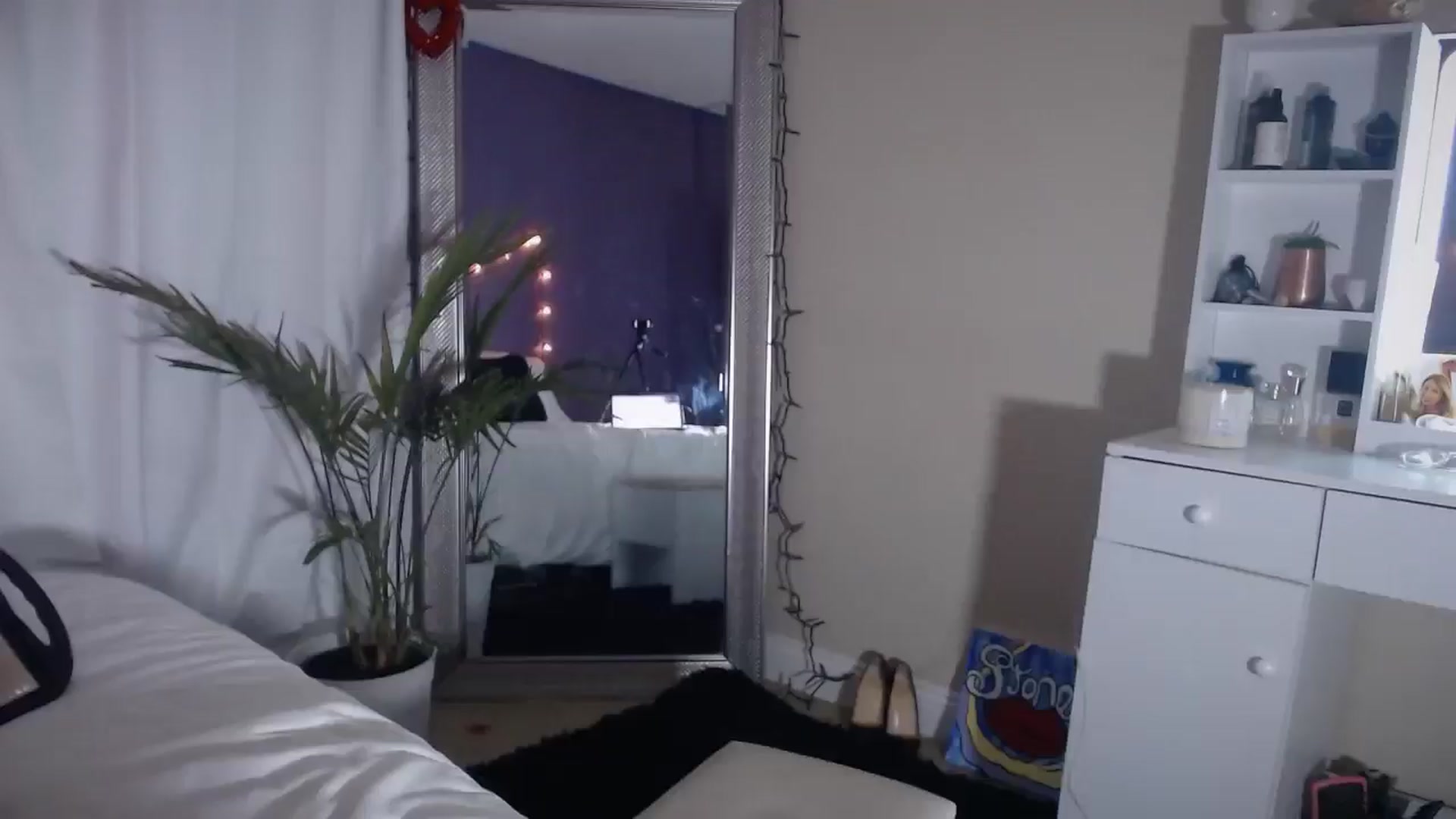 Gallery image thumbnail from ElsaLust's myfreecams stream on, 03/06/2025, 09:04 image 11 of 20