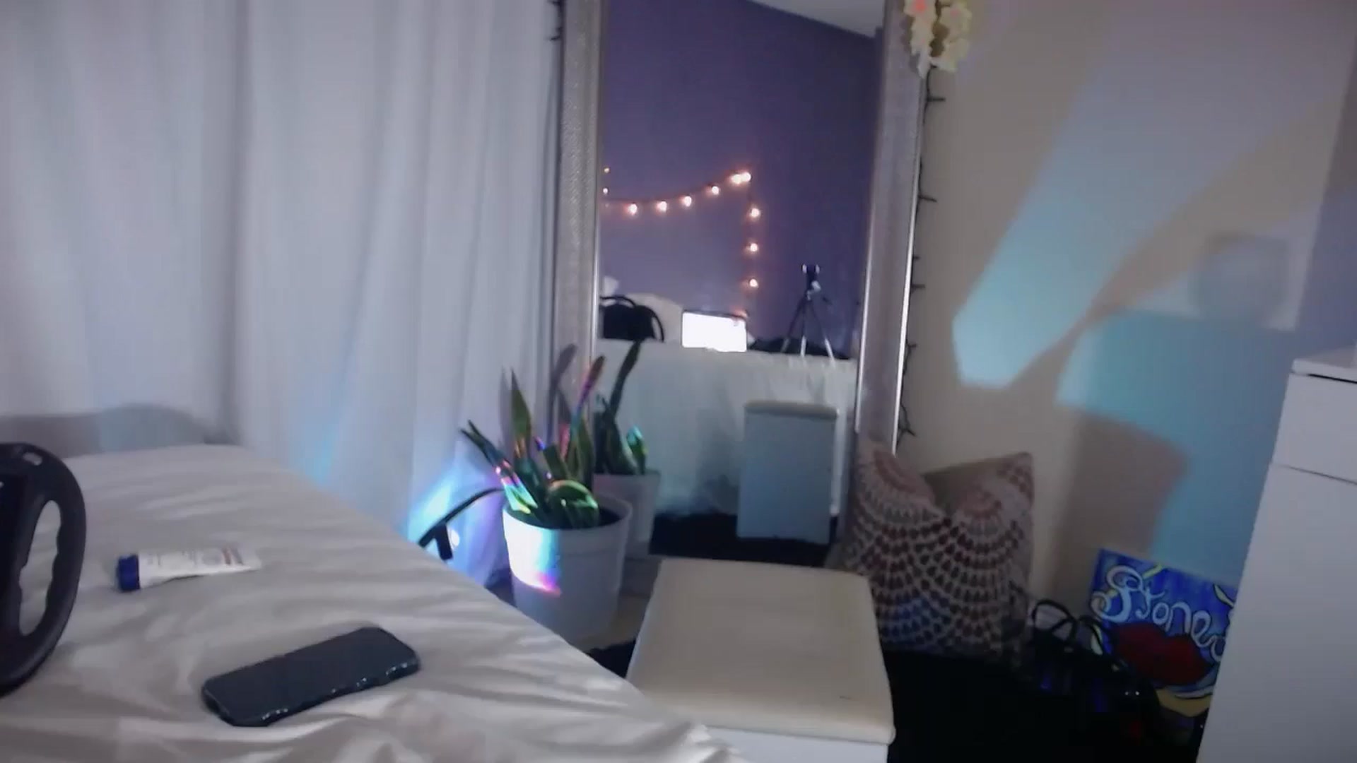 Gallery image thumbnail from ElsaLust's myfreecams stream on, 04/19/2025, 09:11 image 17 of 20