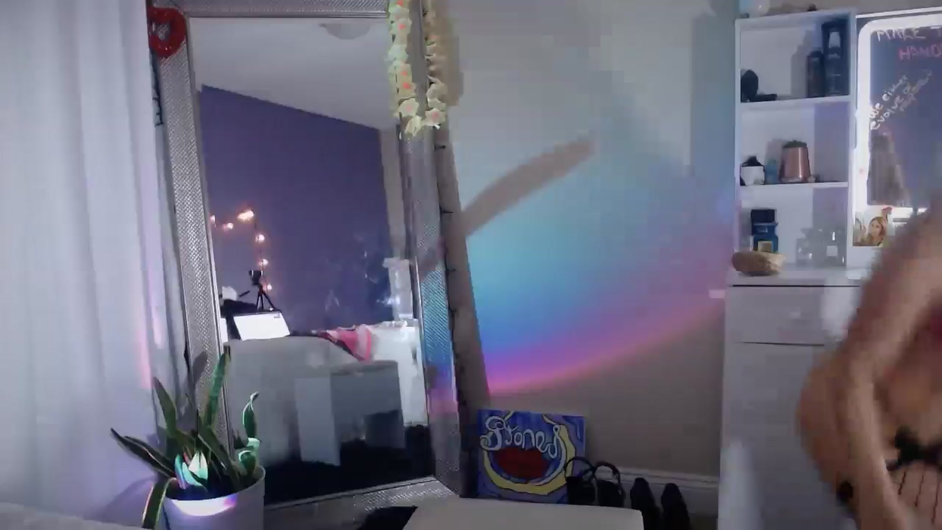 Gallery image thumbnail from ElsaLust's myfreecams stream on, 05/14/2025, 07:08 image 9 of 20