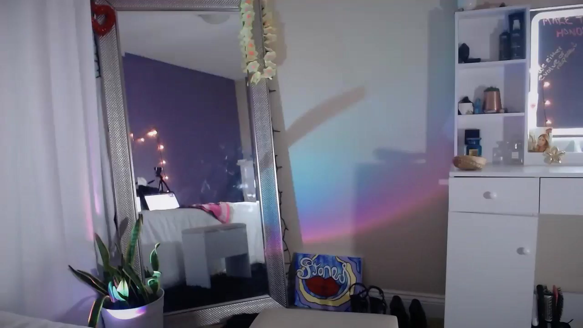 Gallery image thumbnail from ElsaLust's myfreecams stream on, 05/14/2025, 07:08 image 7 of 20