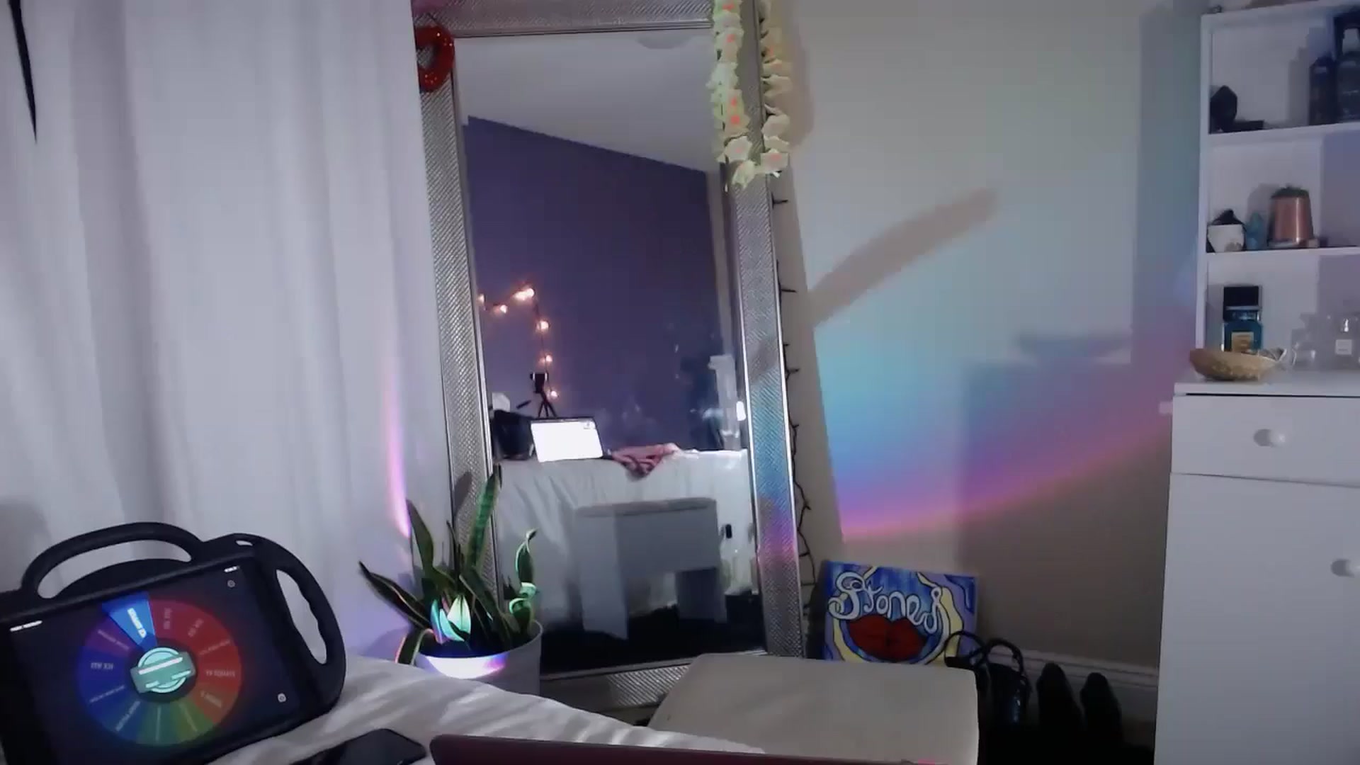 Gallery image thumbnail from ElsaLust's myfreecams stream on, 05/14/2025, 09:56 image 1 of 20
