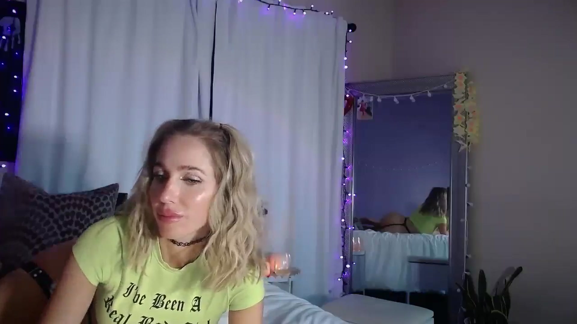Gallery image thumbnail from ElsaLust's myfreecams stream on, 10/09/2025, 09:38 image 5 of 20