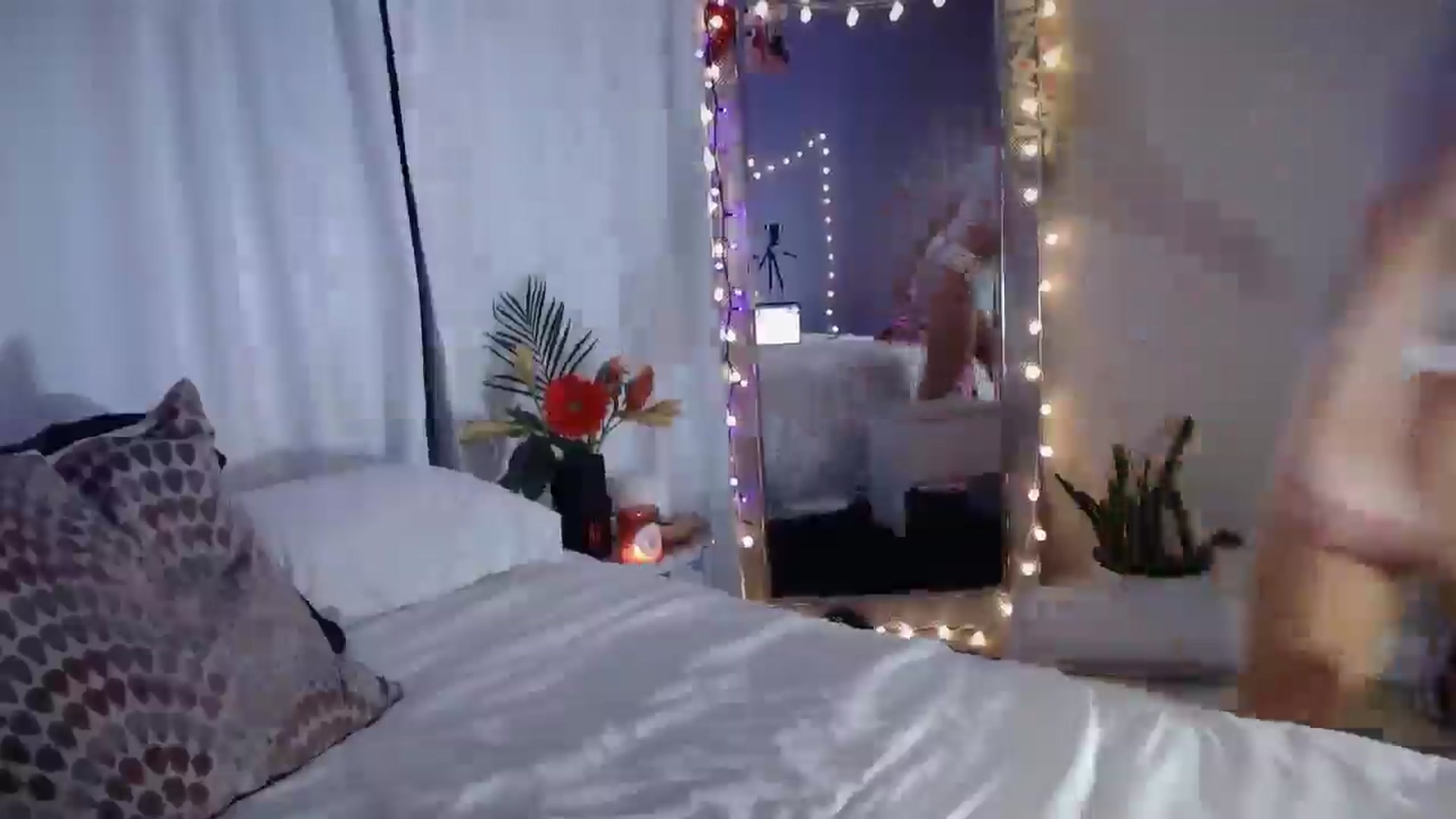 Gallery image thumbnail from ElsaLust's myfreecams stream on, 10/15/2025, 07:57 image 20 of 20