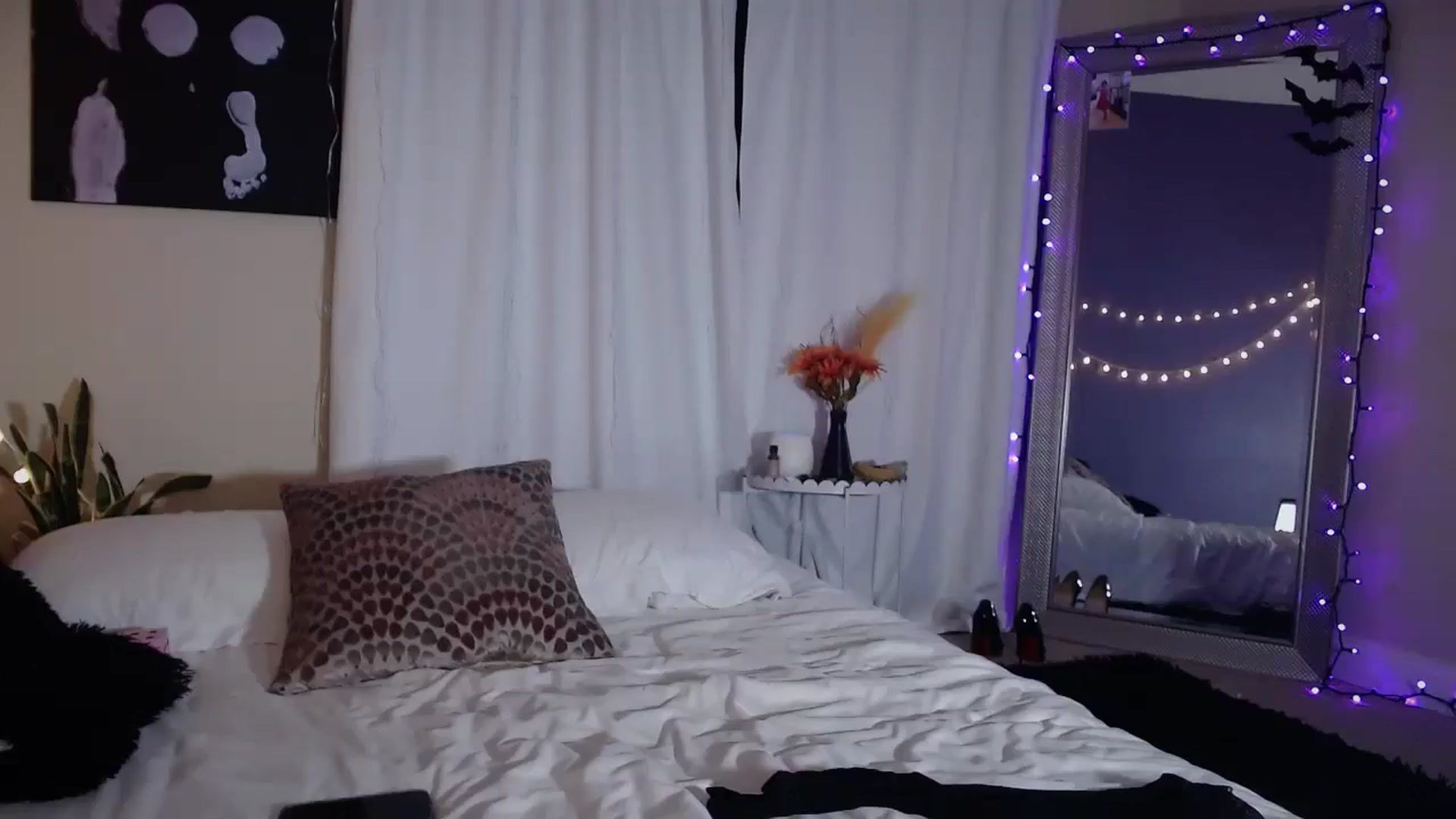 Gallery image thumbnail from ElsaLust's myfreecams stream on, 11/09/2025, 08:38 image 17 of 20