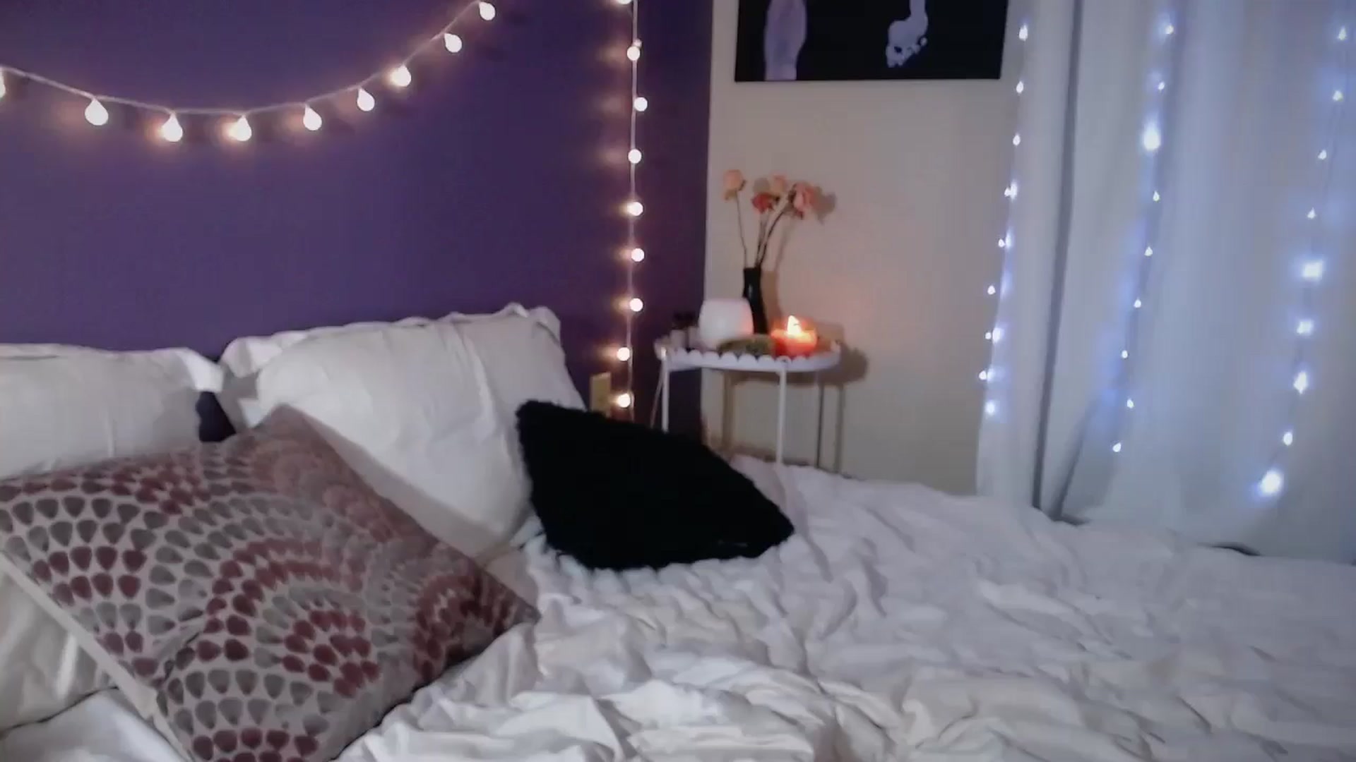 Gallery image thumbnail from ElsaLust's myfreecams stream on, 04/19/2026, 10:21 image 15 of 20