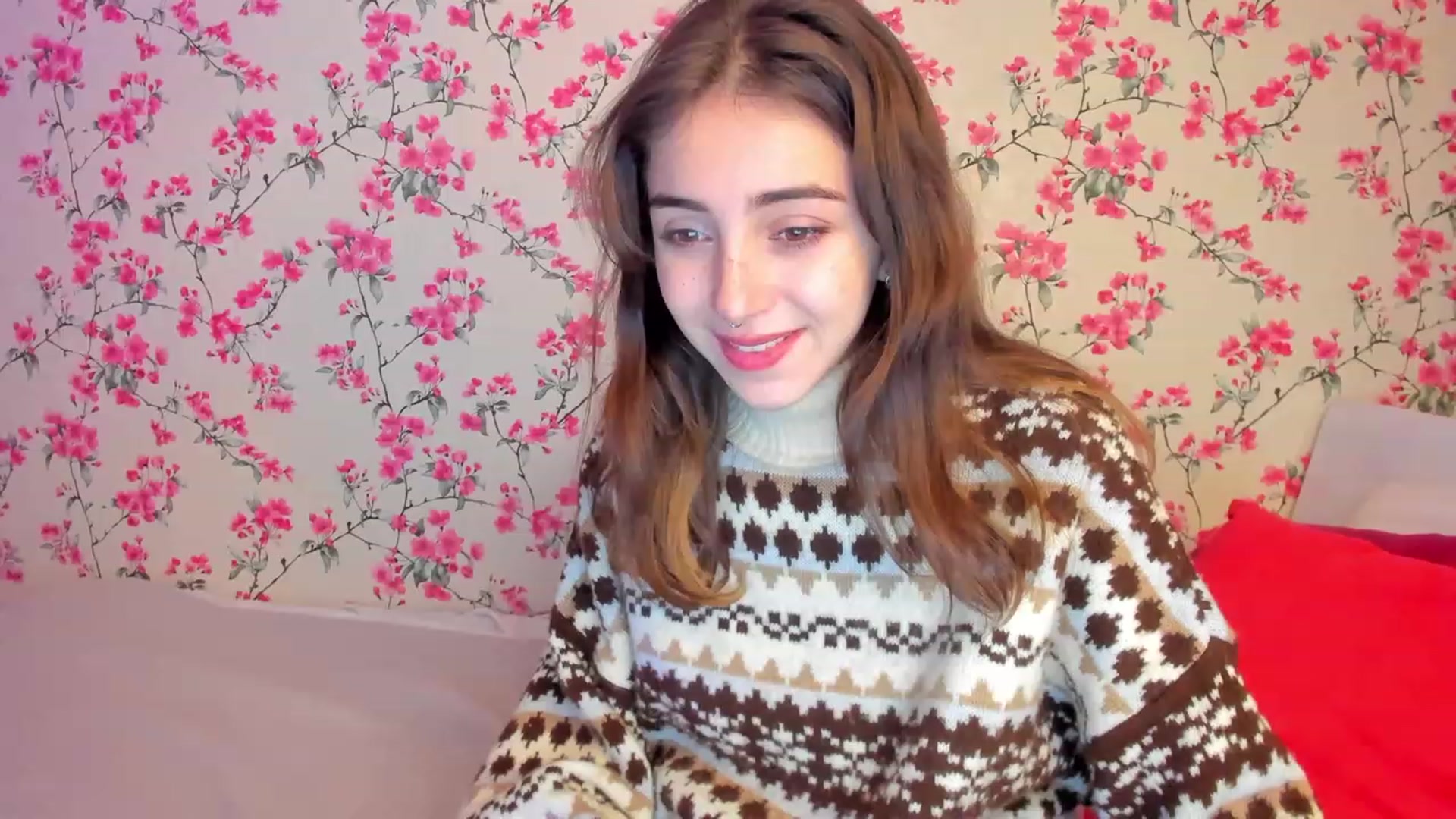 Gallery image thumbnail from ElsaYoung's myfreecams stream on, 12/06/2022, 11:47 image 3 of 20