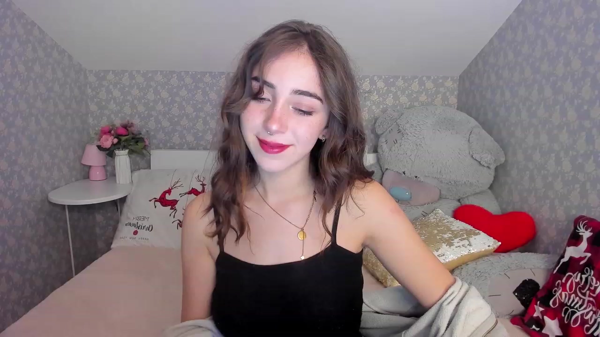 Gallery image thumbnail from ElsaYoung's myfreecams stream on, 12/11/2022, 20:08 image 17 of 20