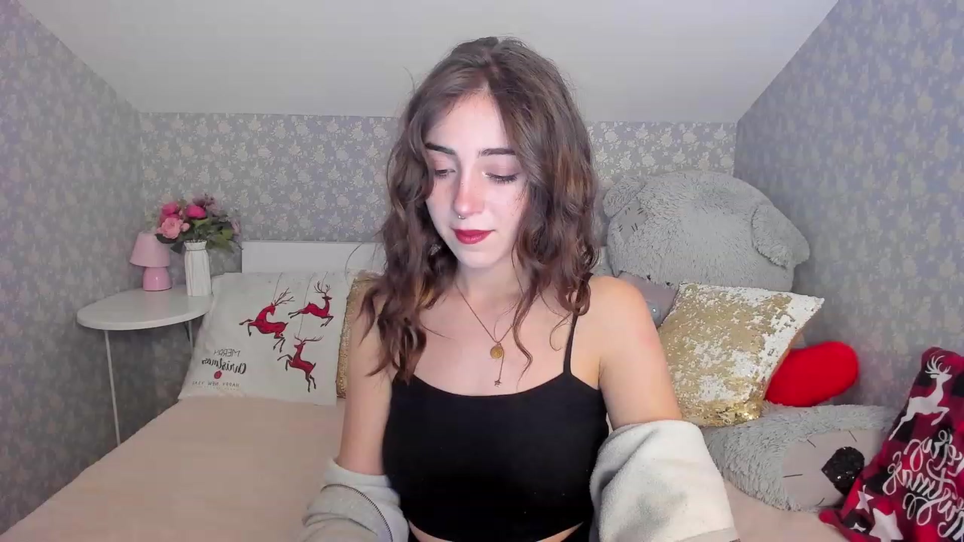 Gallery image thumbnail from ElsaYoung's myfreecams stream on, 12/11/2022, 20:08 image 7 of 20