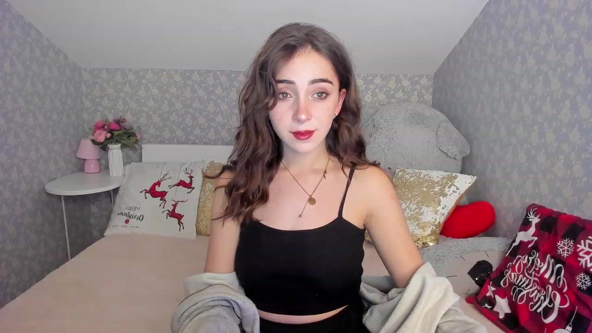 Gallery image thumbnail from ElsaYoung's myfreecams stream on, 12/11/2022, 20:08 image 3 of 20