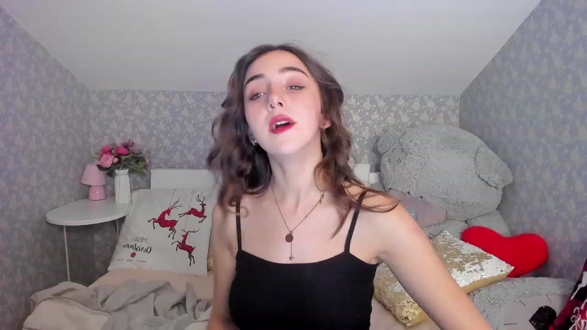 Gallery image thumbnail from ElsaYoung's myfreecams stream on, 12/11/2022, 20:08 image 20 of 20