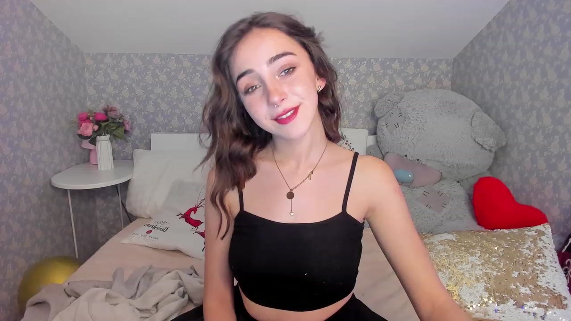 Gallery image thumbnail from ElsaYoung's myfreecams stream on, 12/11/2022, 20:36 image 14 of 20