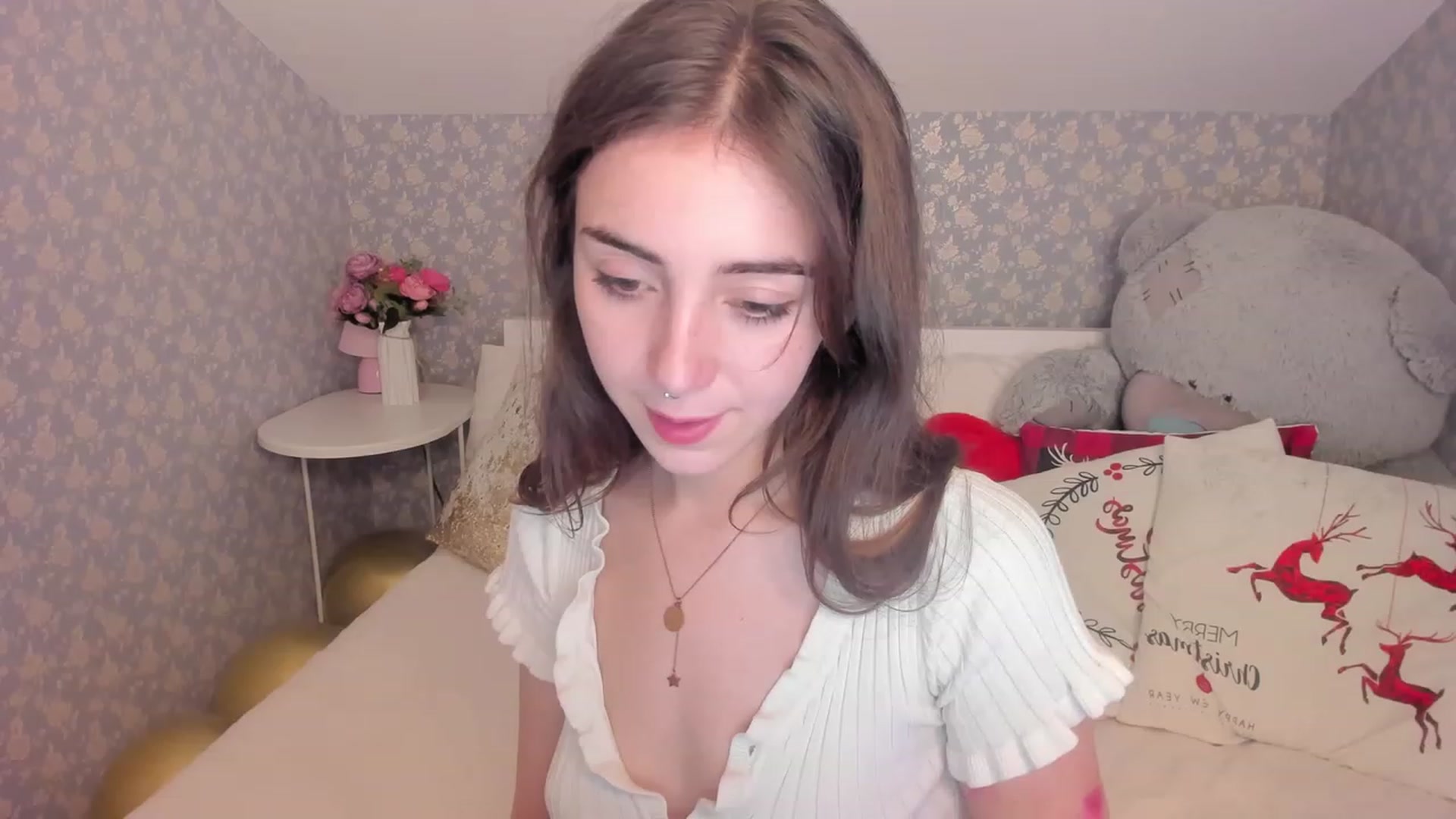 Gallery image thumbnail from ElsaYoung's myfreecams stream on, 12/17/2022, 12:23 image 16 of 20