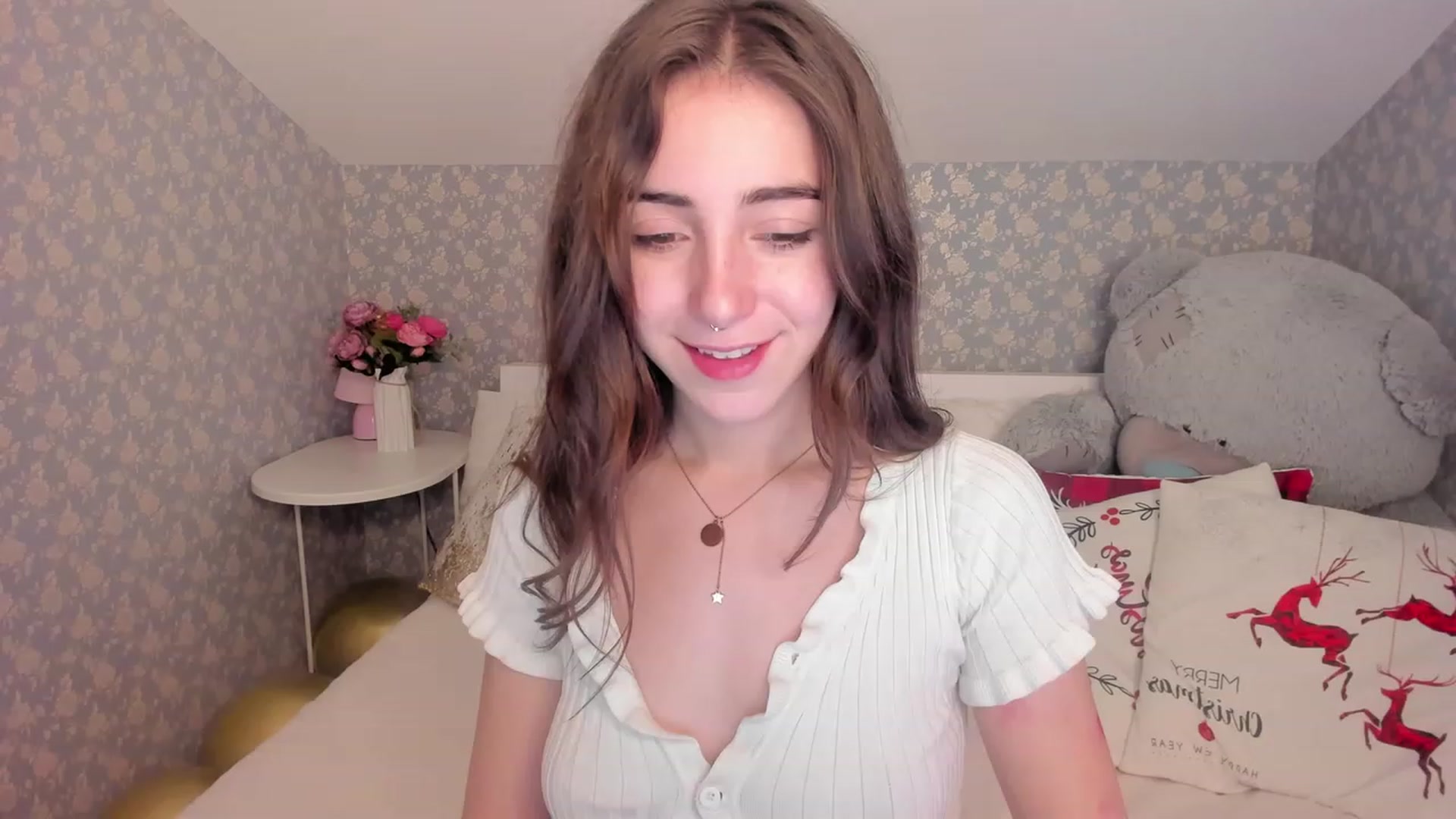 Gallery image thumbnail from ElsaYoung's myfreecams stream on, 12/17/2022, 12:23 image 1 of 20