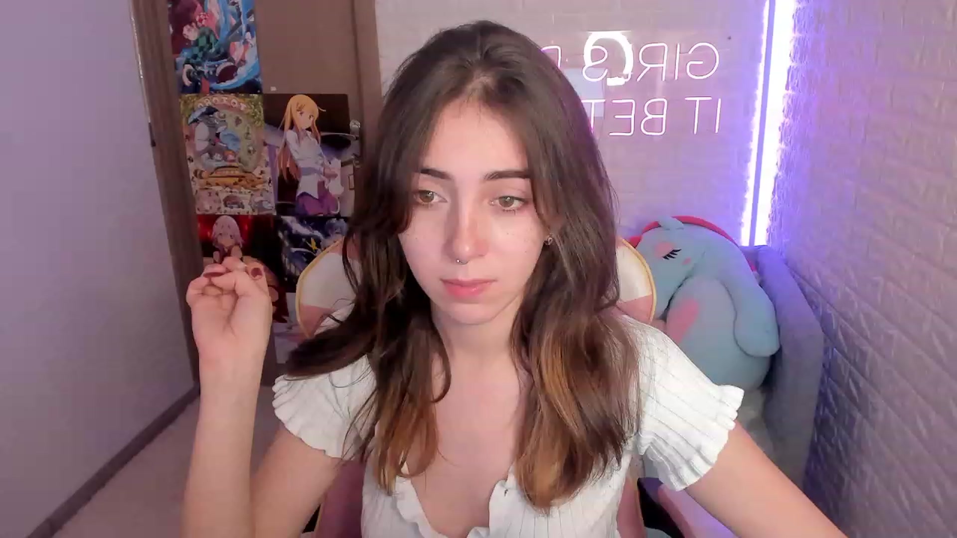Gallery image thumbnail from ElsaYoung's myfreecams stream on, 12/27/2022, 16:04 image 2 of 20