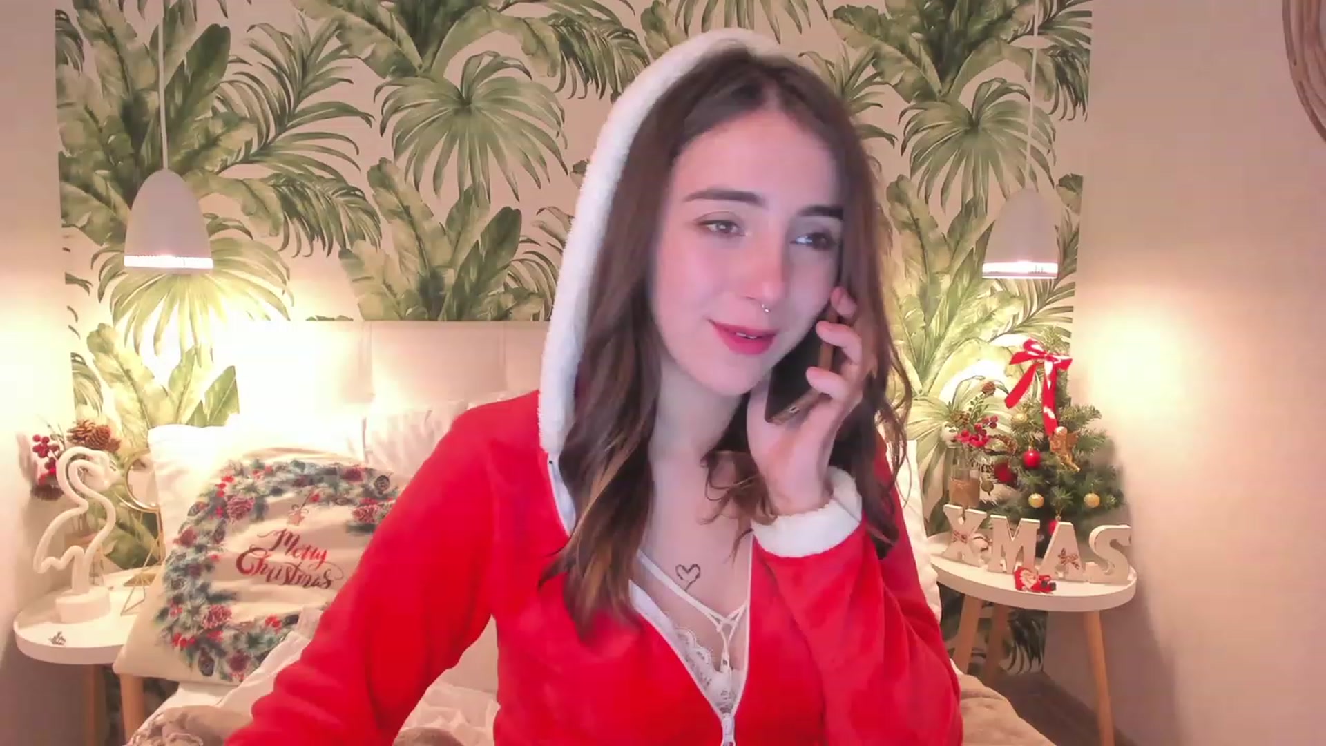 Gallery image thumbnail from ElsaYoung's myfreecams stream on, 12/31/2022, 22:37 image 15 of 20