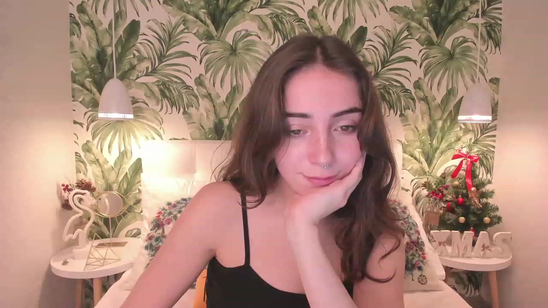 Gallery image thumbnail from ElsaYoung's myfreecams stream on, 01/05/2023, 06:56 image 11 of 20