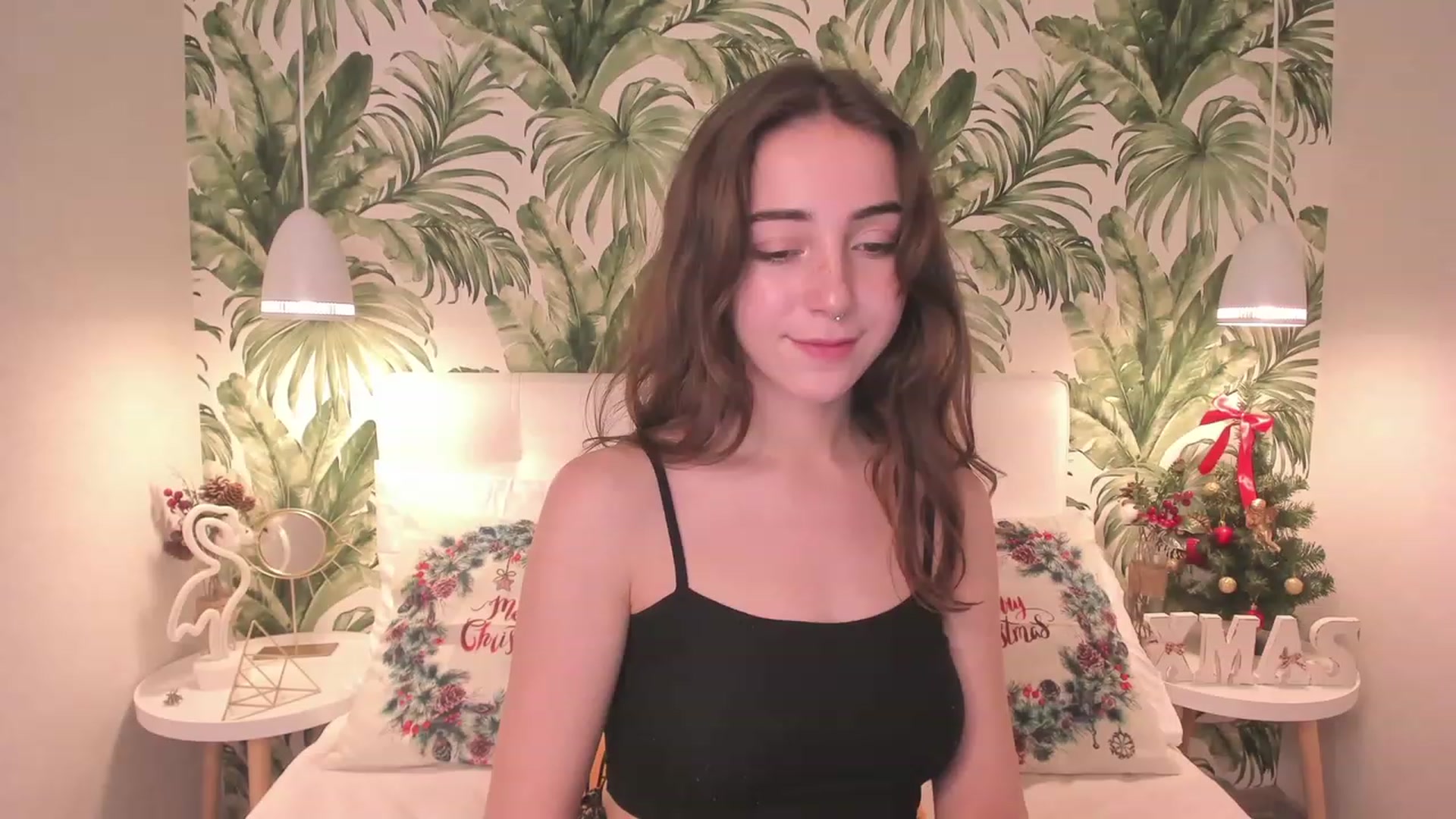 Gallery image thumbnail from ElsaYoung's myfreecams stream on, 01/05/2023, 06:56 image 18 of 20