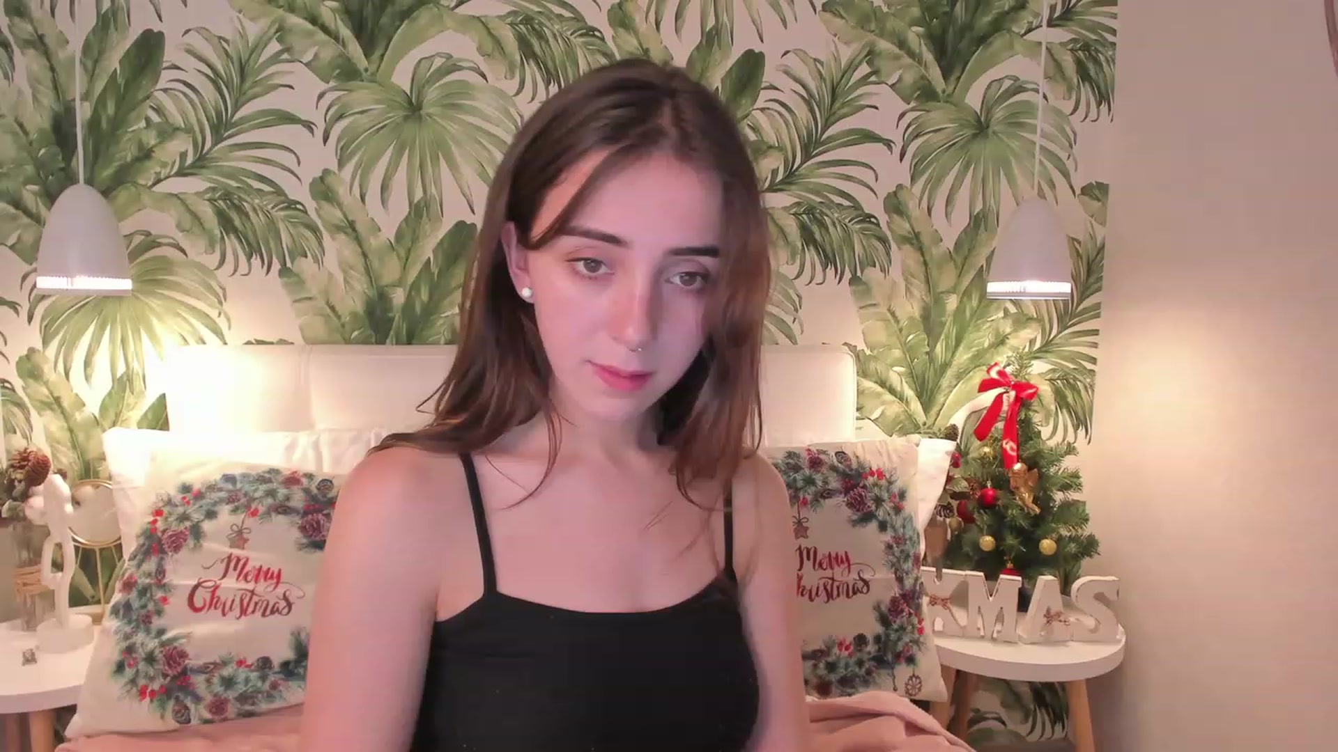 Gallery image thumbnail from ElsaYoung's myfreecams stream on, 01/06/2023, 17:04 image 5 of 20