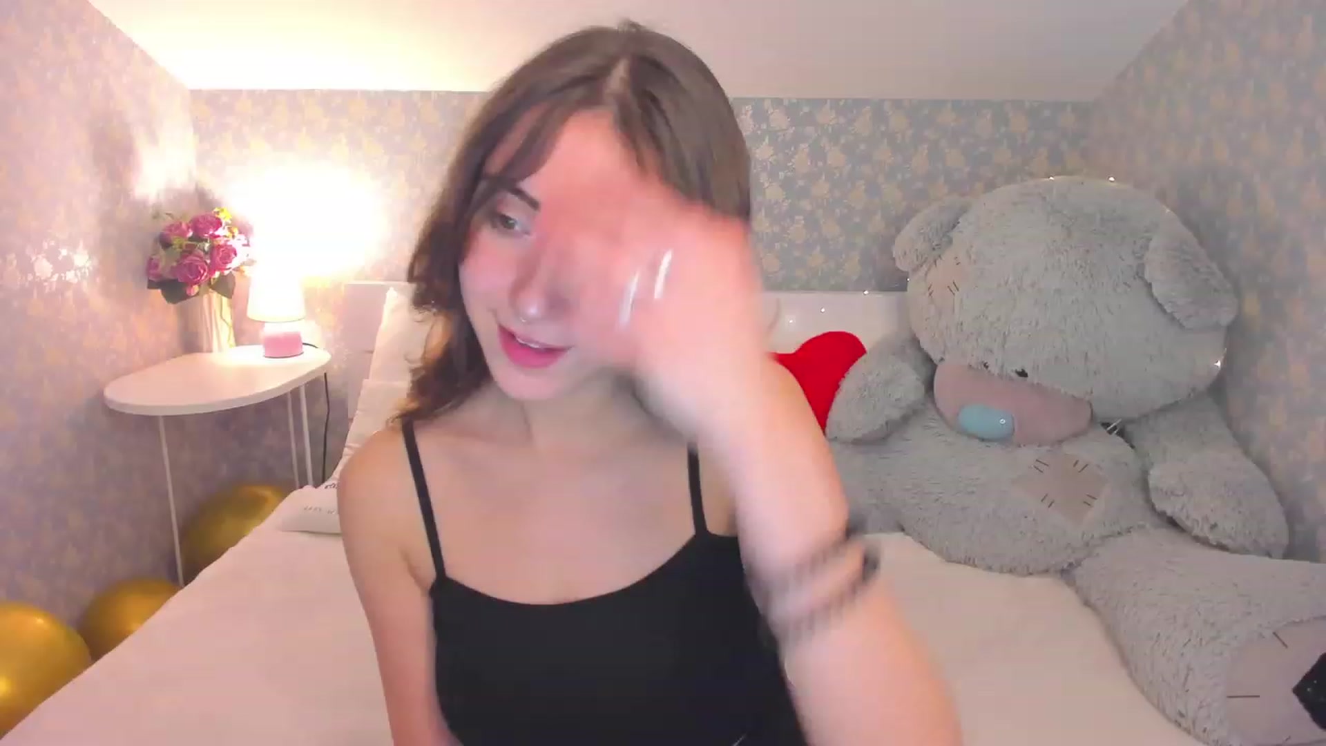 Gallery image thumbnail from ElsaYoung's myfreecams stream on, 01/07/2023, 14:21 image 7 of 20