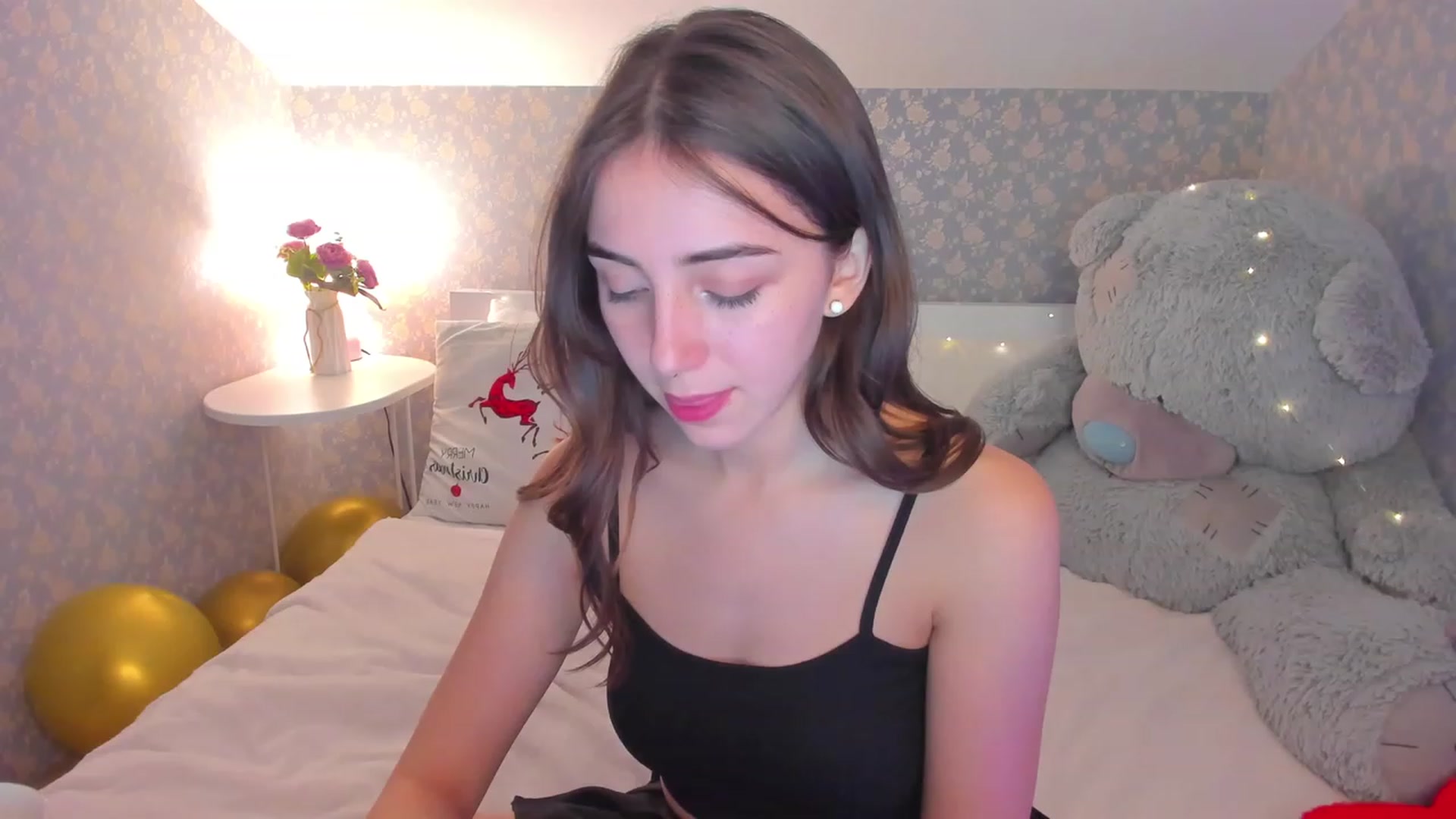 Gallery image thumbnail from ElsaYoung's myfreecams stream on, 01/07/2023, 18:33 image 1 of 20