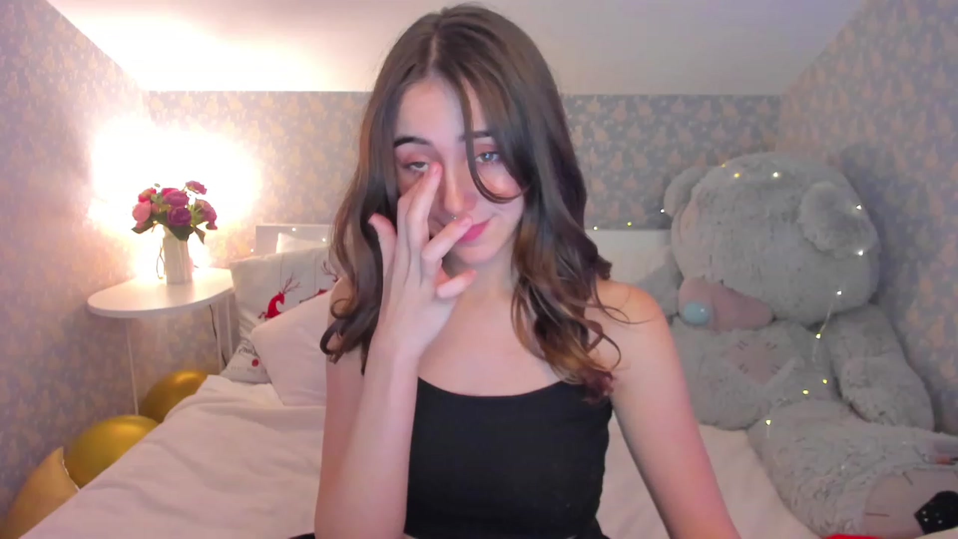 Gallery image thumbnail from ElsaYoung's myfreecams stream on, 01/08/2023, 16:58 image 6 of 20